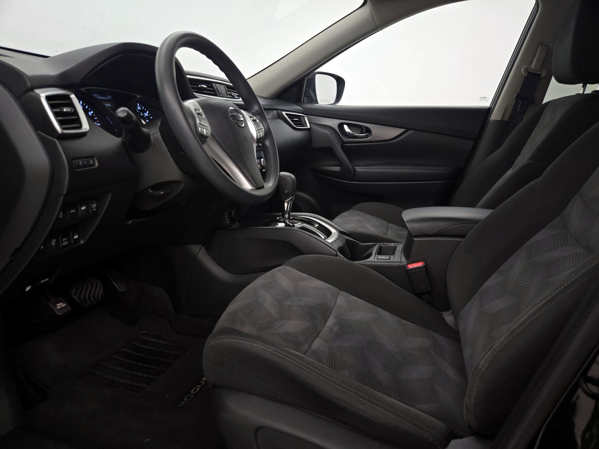 Thumbnail: 2016 Nissan Rogue - 11