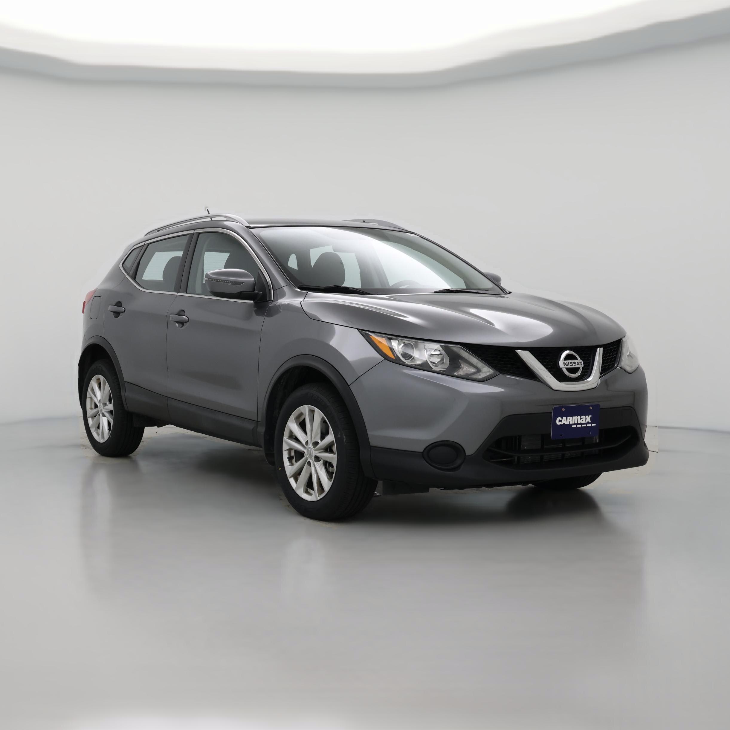 Thumbnail: 2017 Nissan Rogue Sport - 1