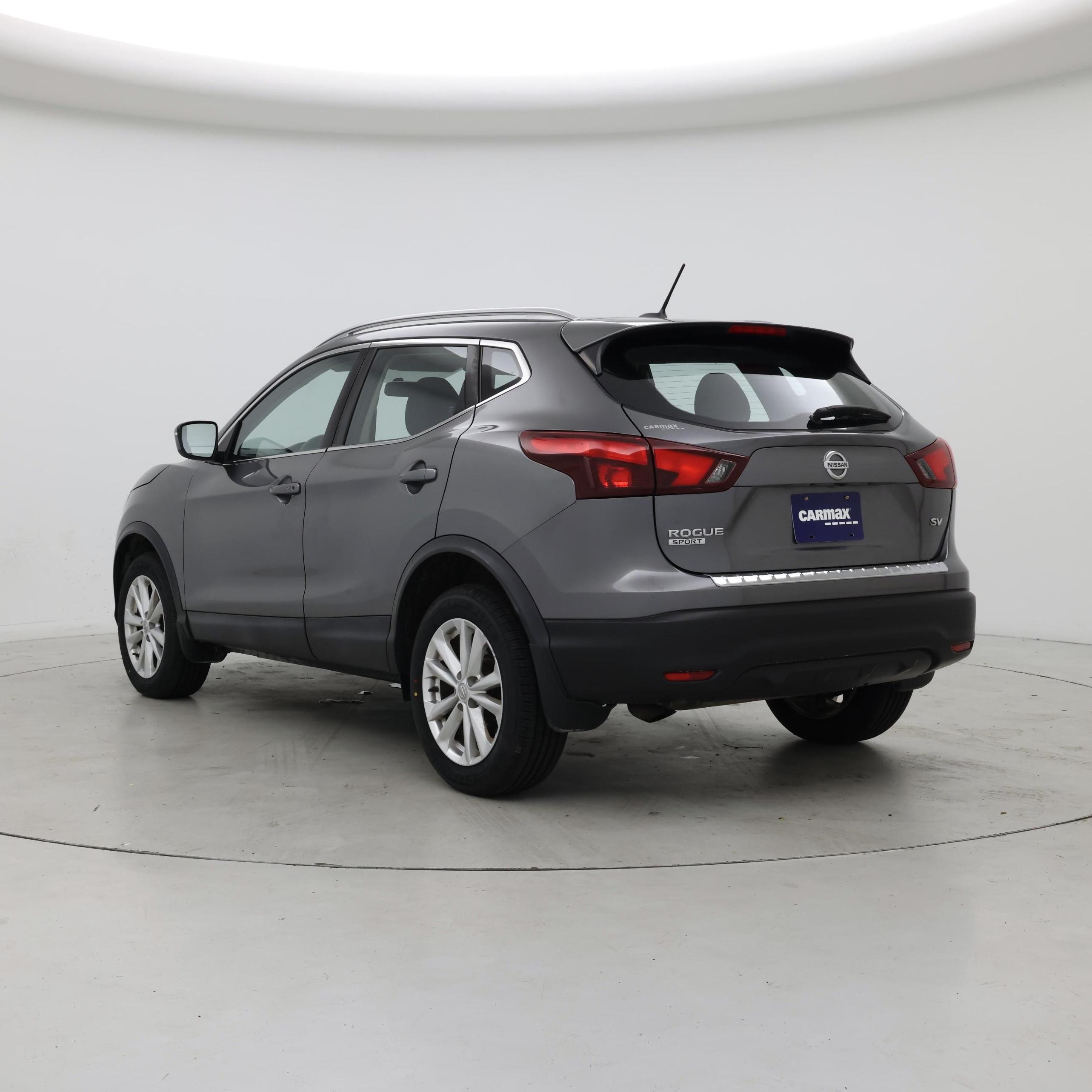Thumbnail: 2017 Nissan Rogue Sport - 2