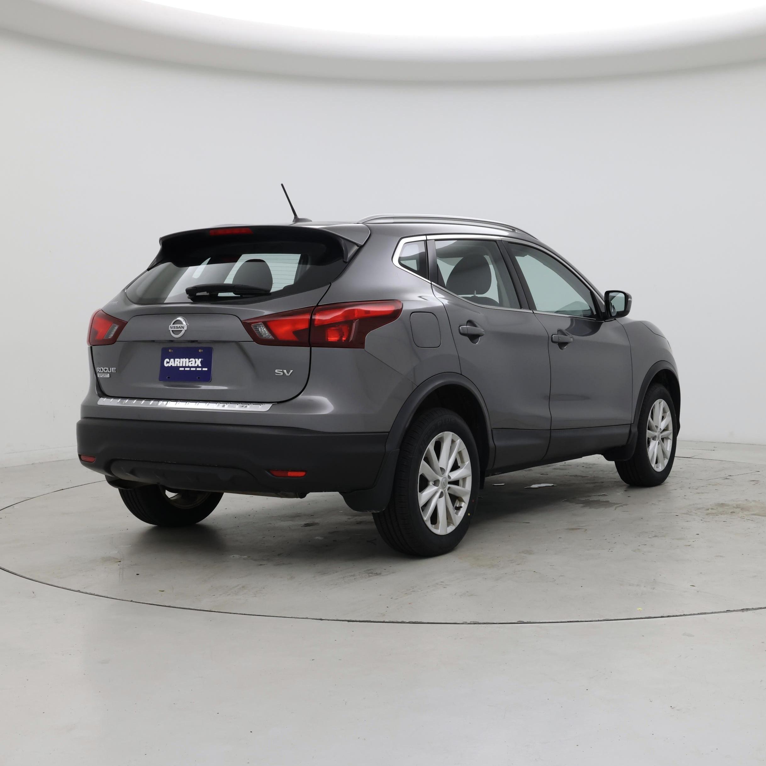 Thumbnail: 2017 Nissan Rogue Sport - 8