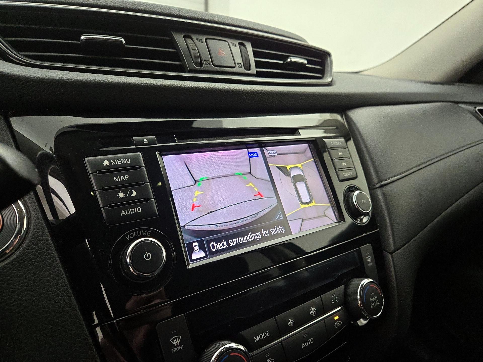 Thumbnail: 2019 Nissan Rogue - 15