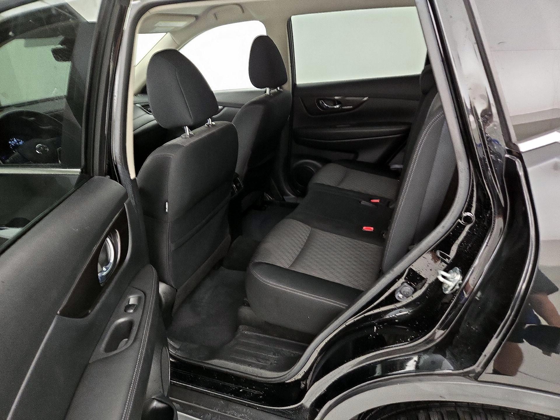 Thumbnail: 2019 Nissan Rogue - 20