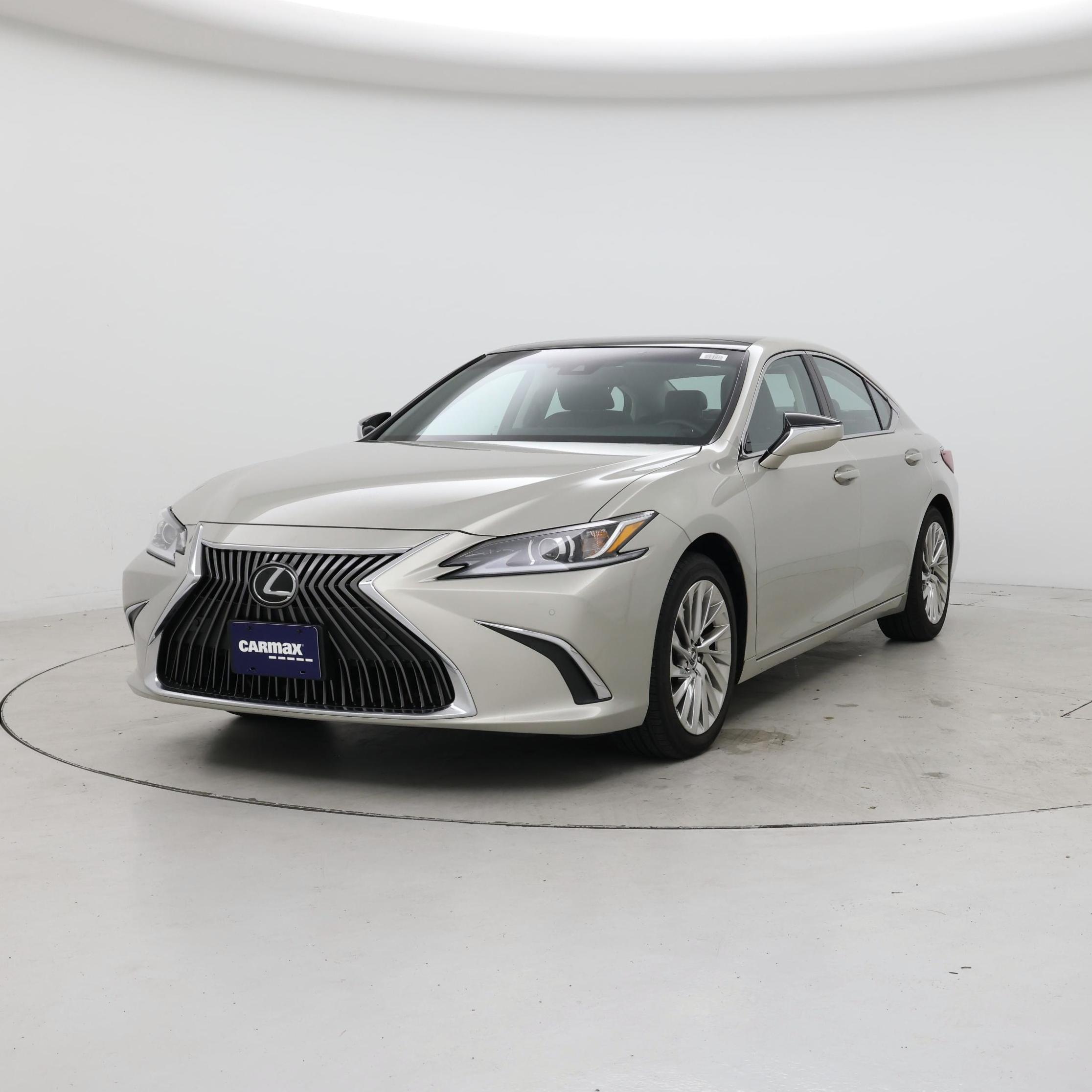Thumbnail: 2019 Lexus ES - 4