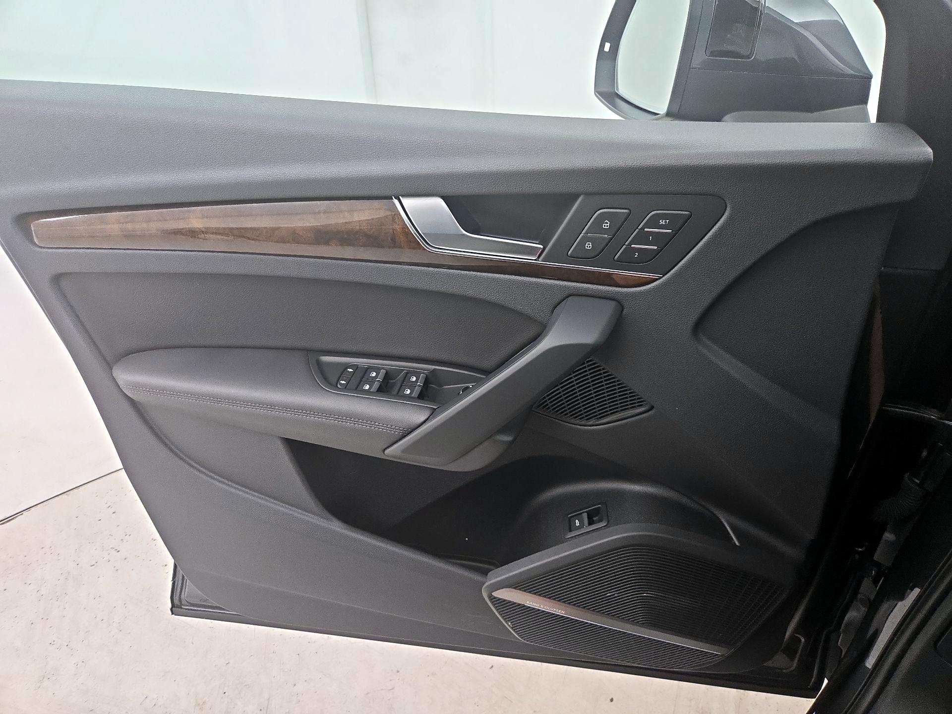 Thumbnail: 2019 Audi Q5 - 12