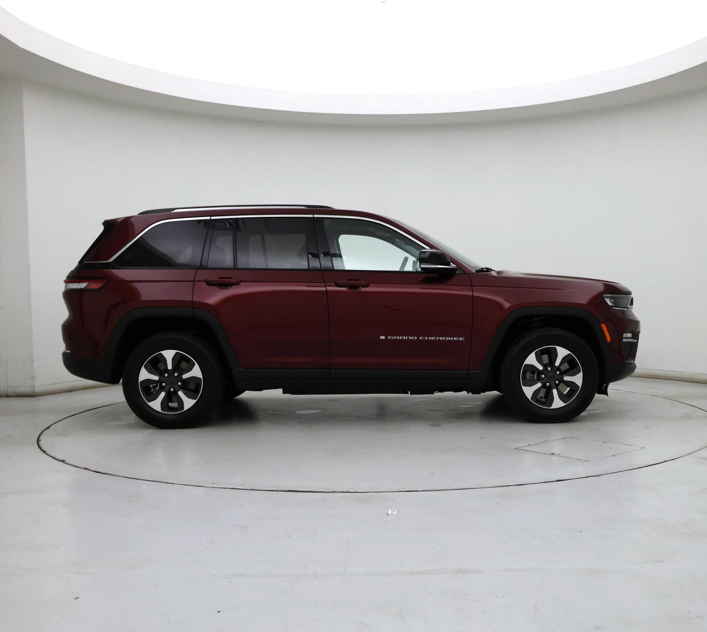 Thumbnail: 2023 Jeep Grand Cherokee - 7
