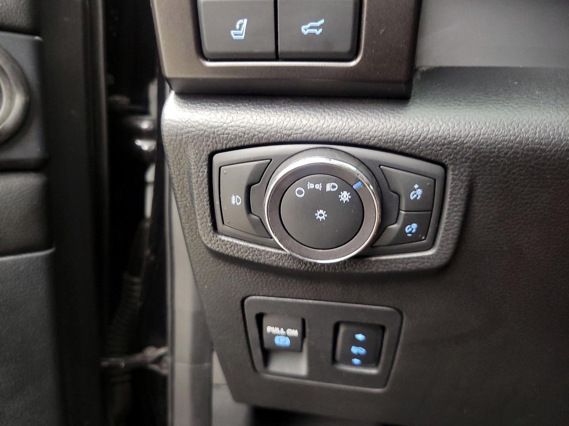 Thumbnail: 2019 Ford Expedition - 13