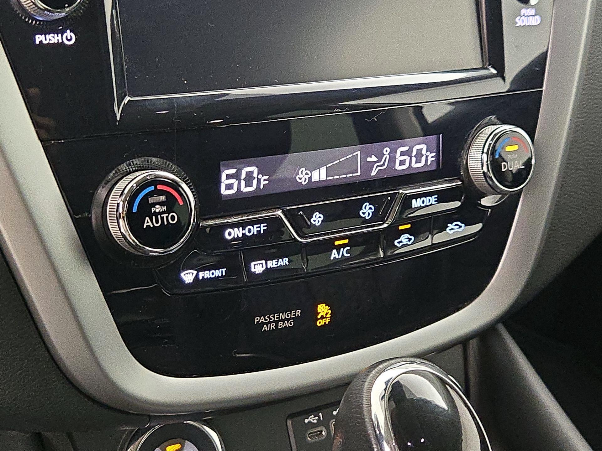 Thumbnail: 2019 Nissan Murano - 17