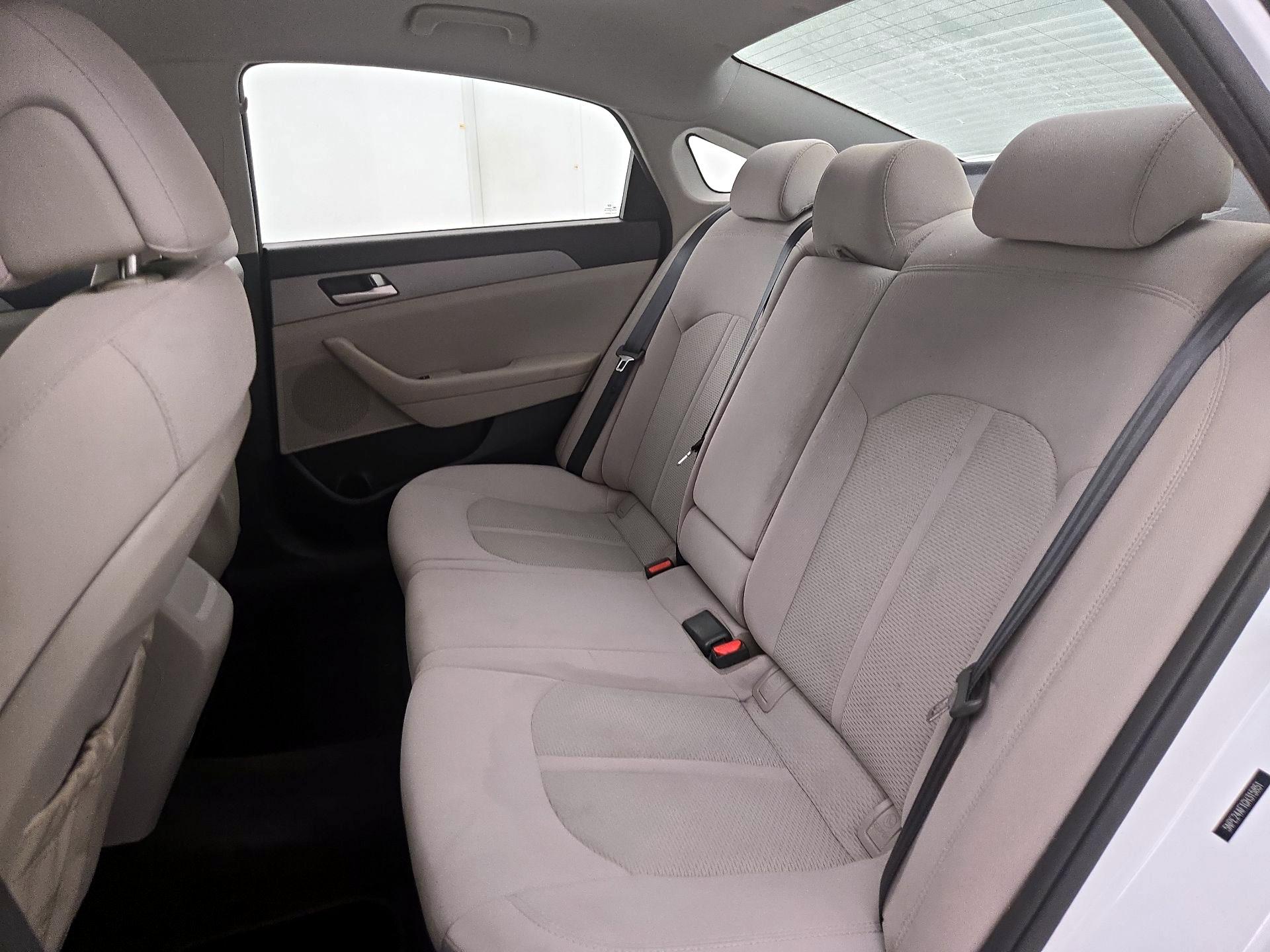 Thumbnail: 2016 Hyundai Sonata - 19