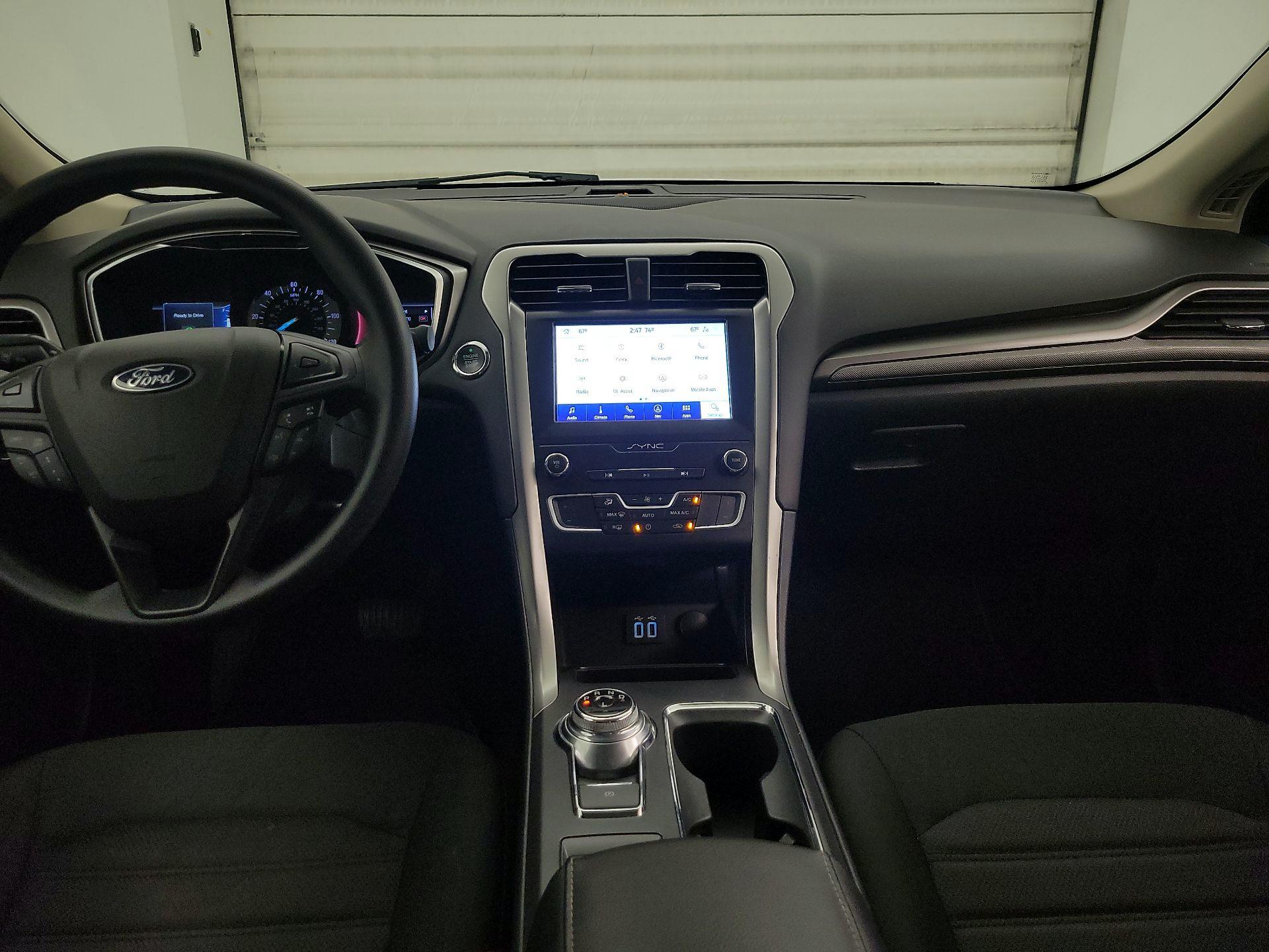 Thumbnail: 2020 Ford Fusion - 9