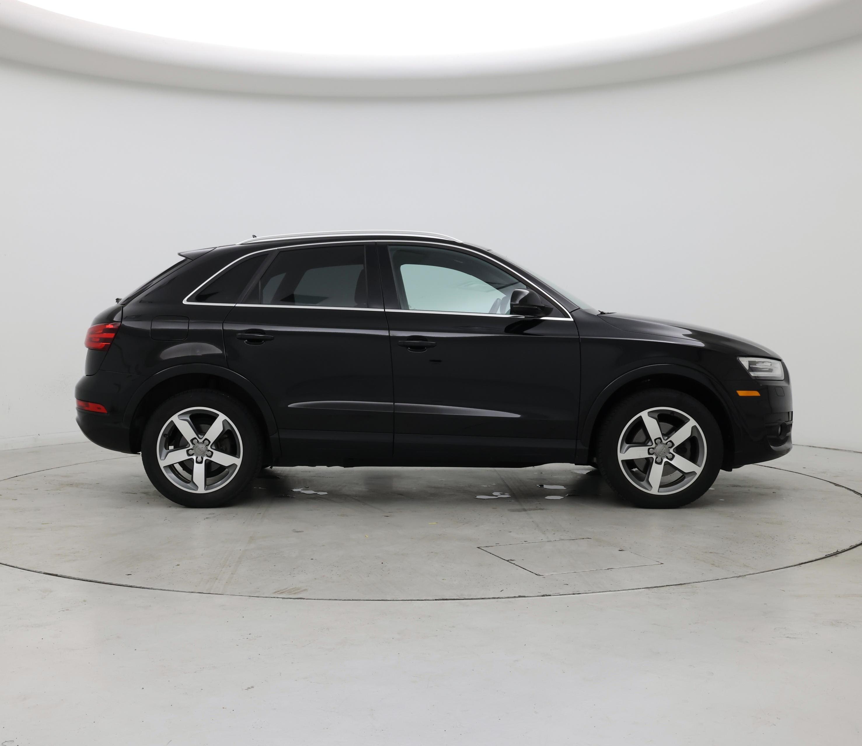 Thumbnail: 2015 Audi Q3 - 7