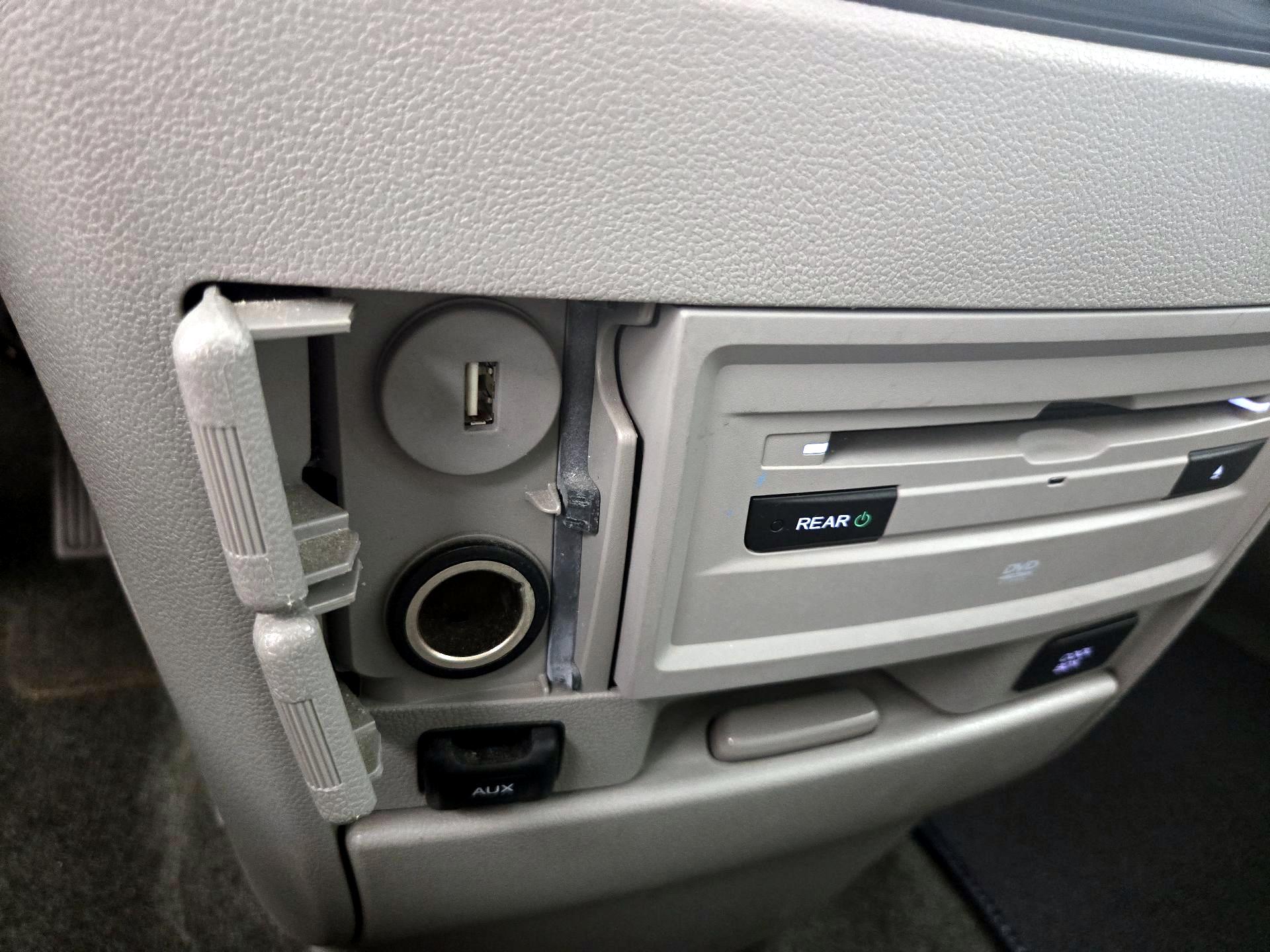 Thumbnail: 2016 Honda Odyssey - 18