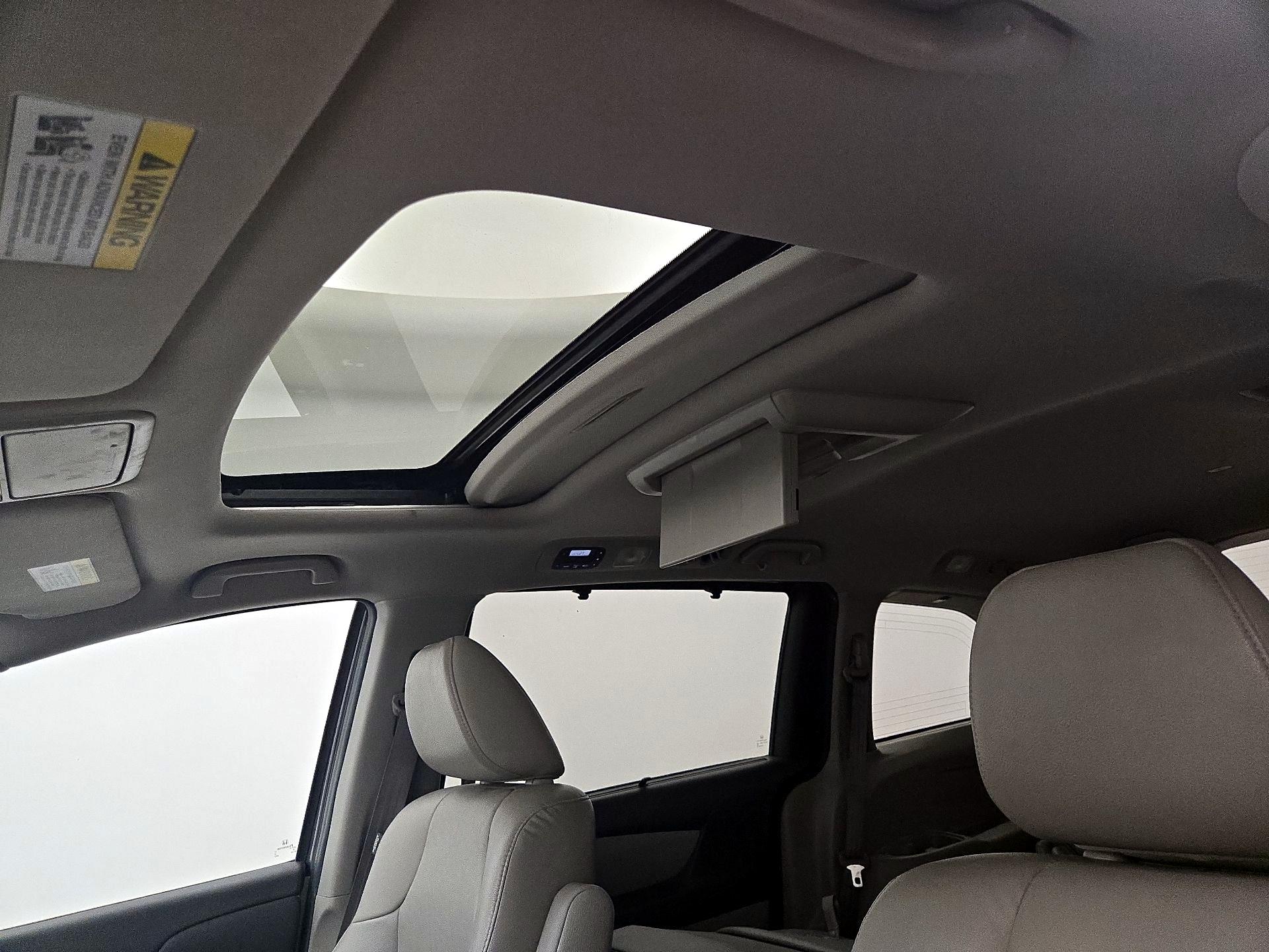 Thumbnail: 2016 Honda Odyssey - 19