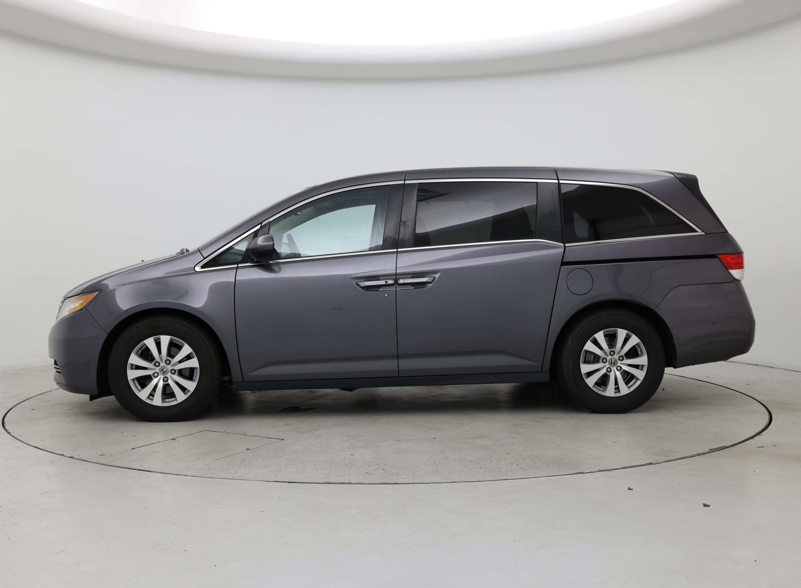 Thumbnail: 2016 Honda Odyssey - 3