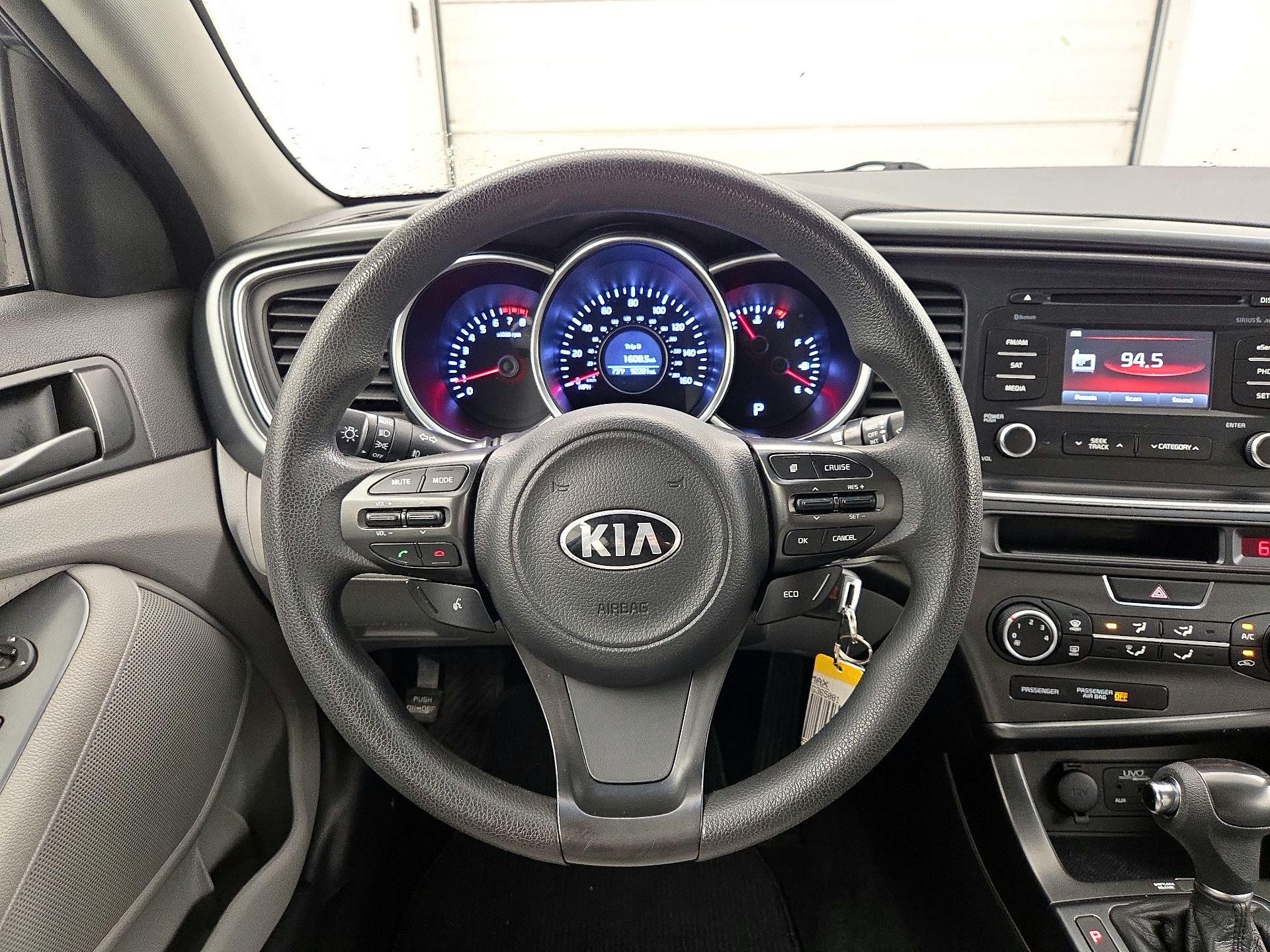 Thumbnail: 2015 Kia Optima - 10