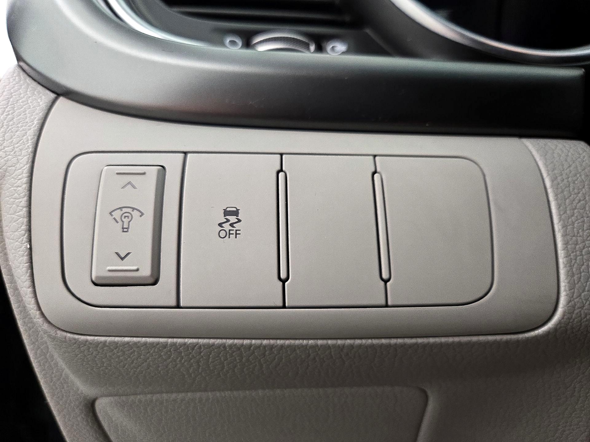 Thumbnail: 2015 Kia Optima - 13