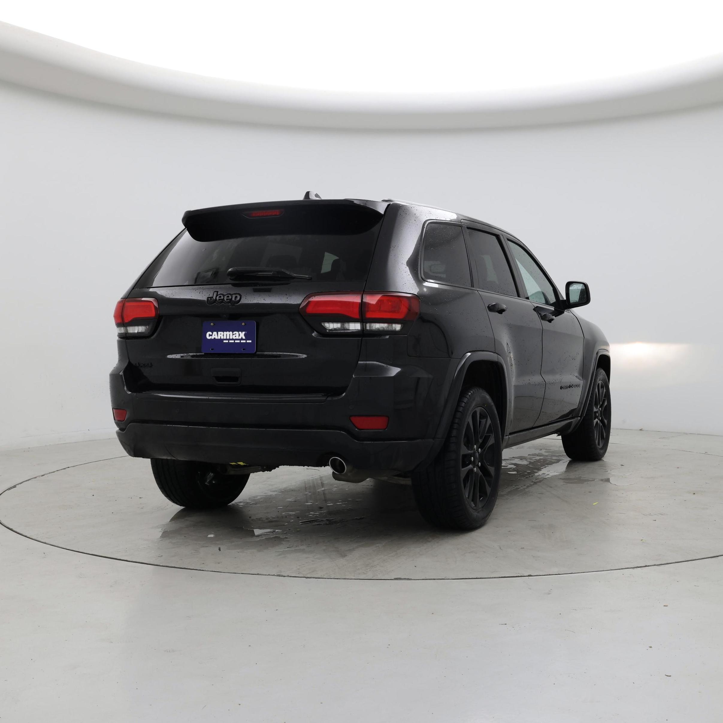 Thumbnail: 2018 Jeep Grand Cherokee - 8