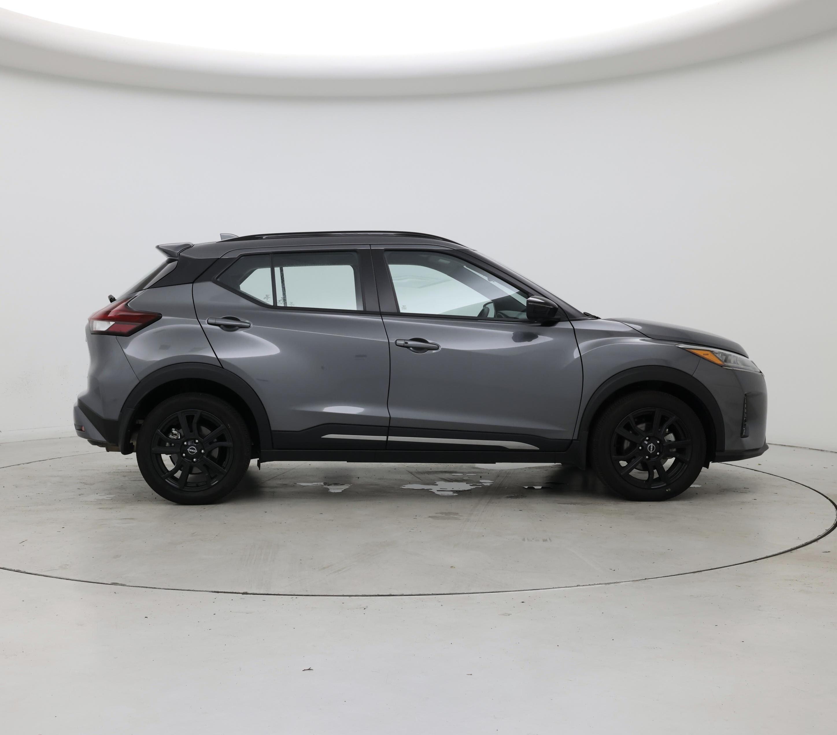 Thumbnail: 2024 Nissan Kicks - 7