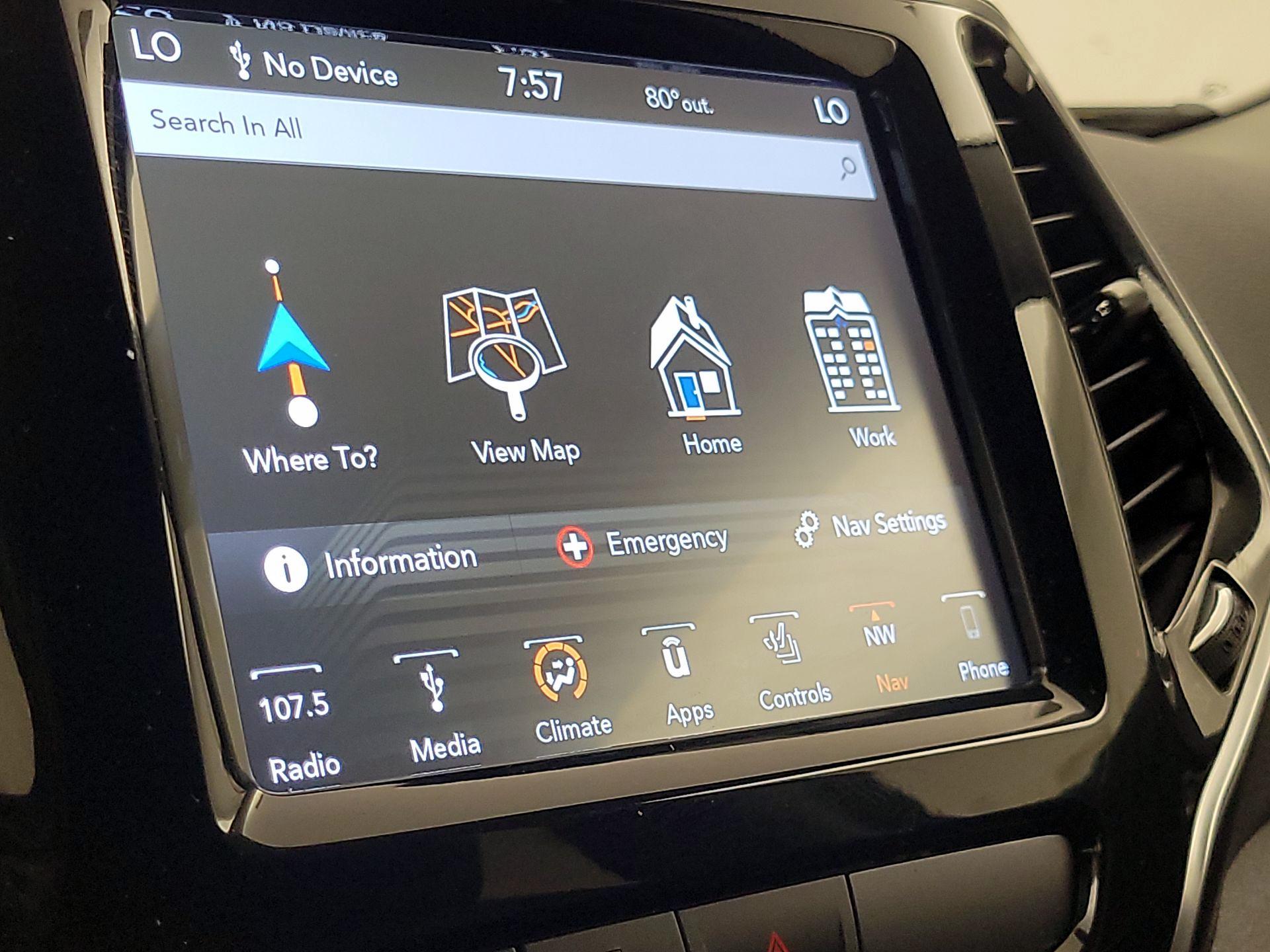 Thumbnail: 2019 Jeep Cherokee - 14