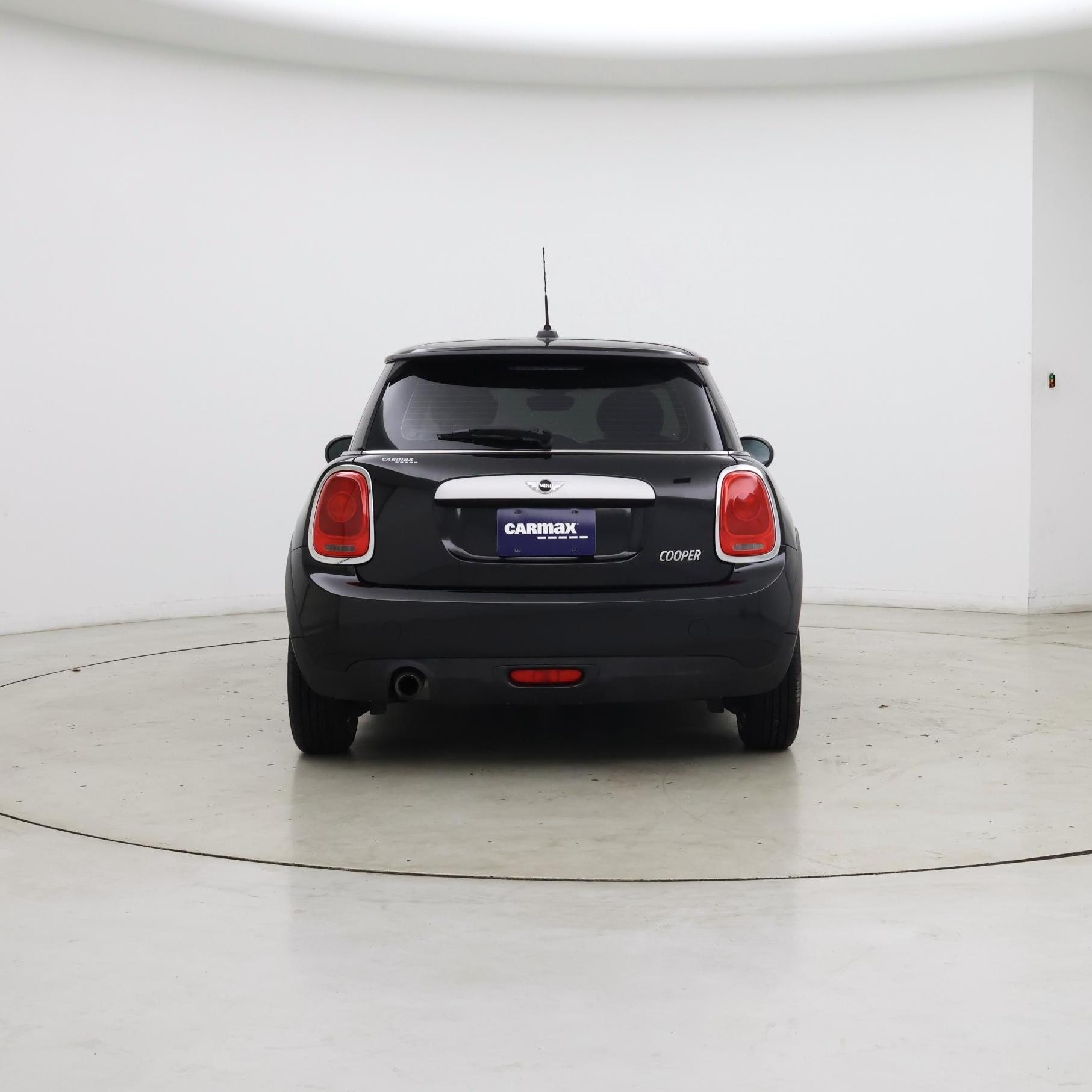 Thumbnail: 2015 MINI Cooper Hardtop - 6