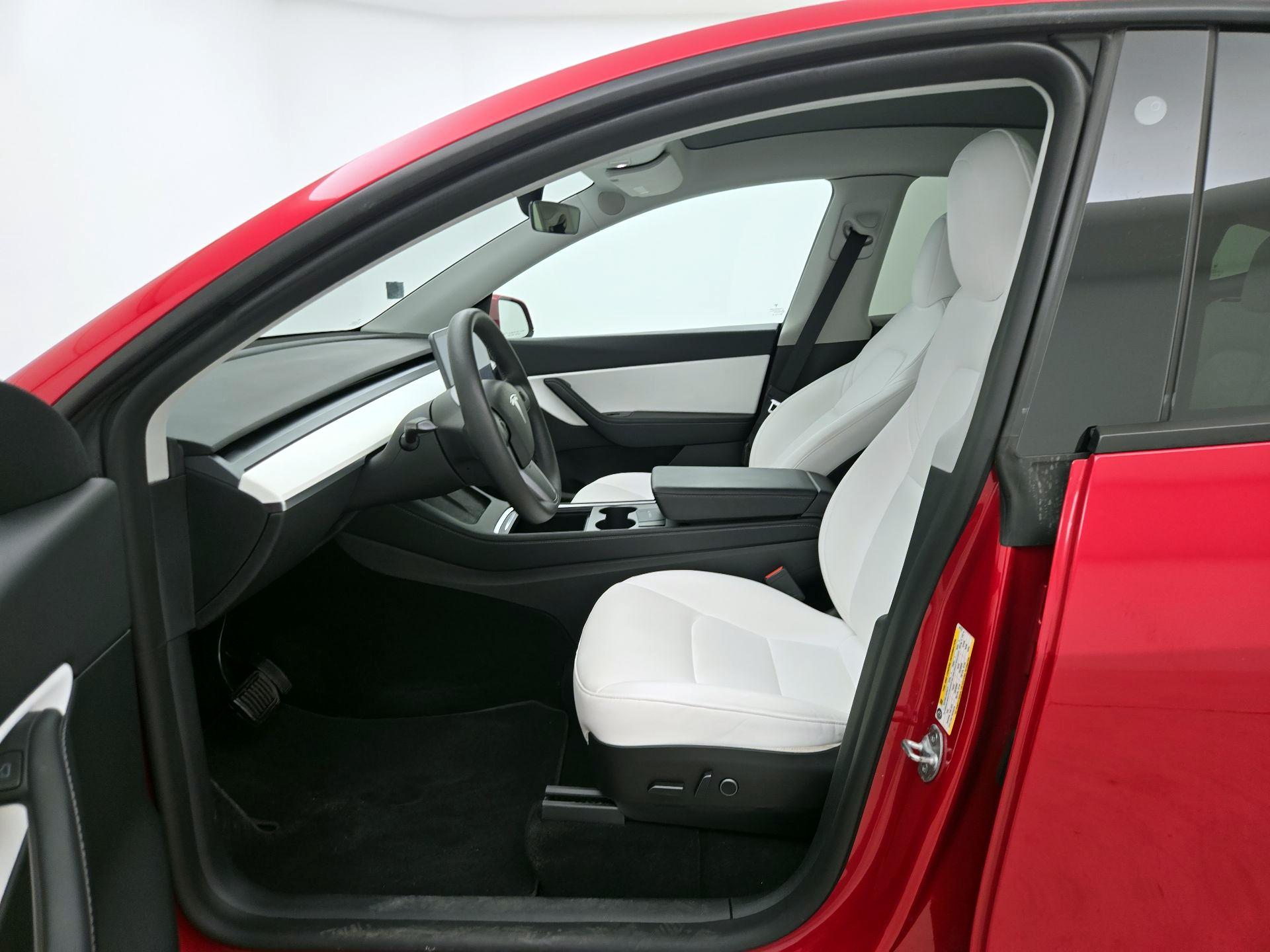 Thumbnail: 2022 Tesla Model Y - 11