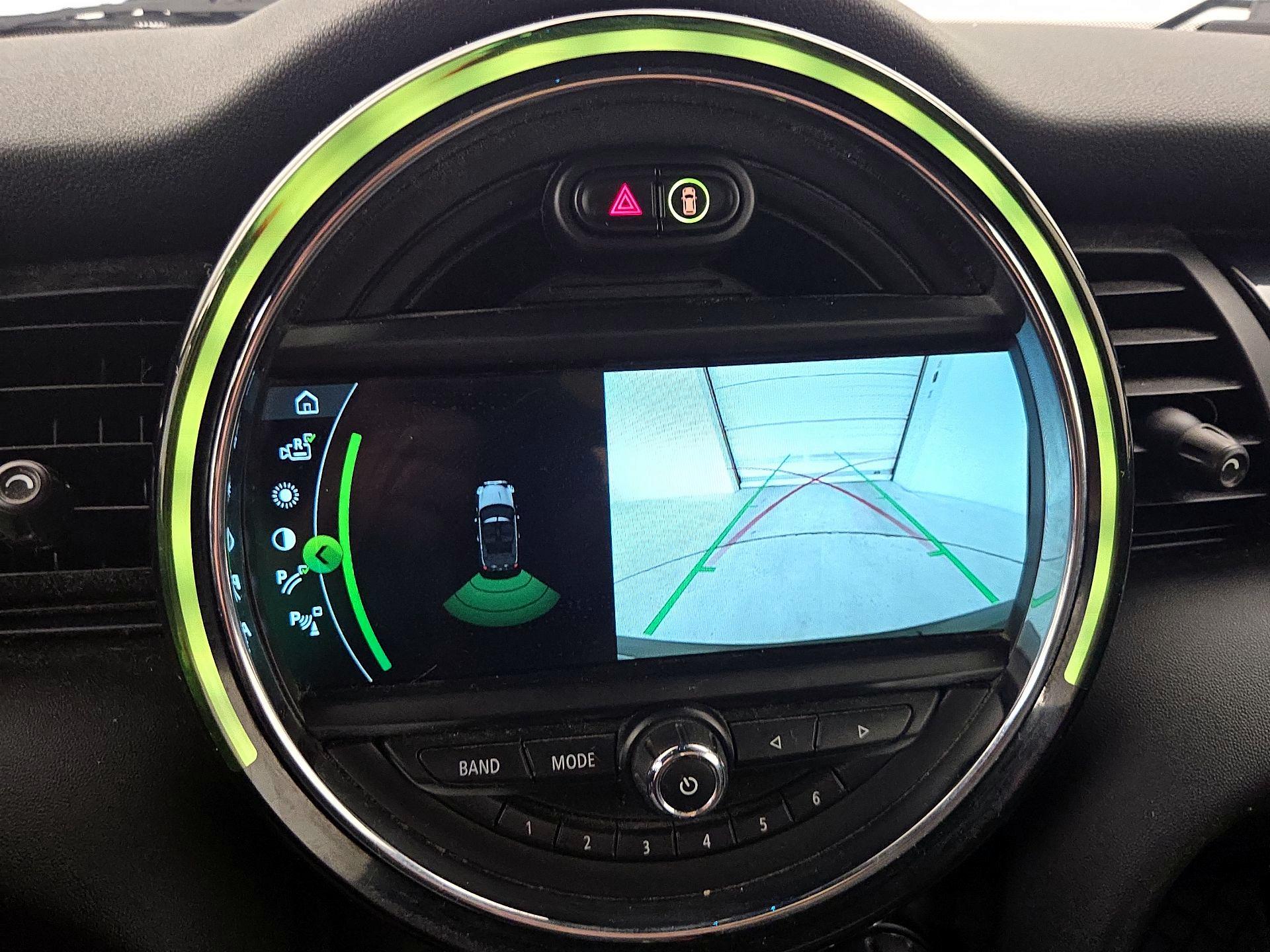 Thumbnail: 2019 MINI Cooper - 15