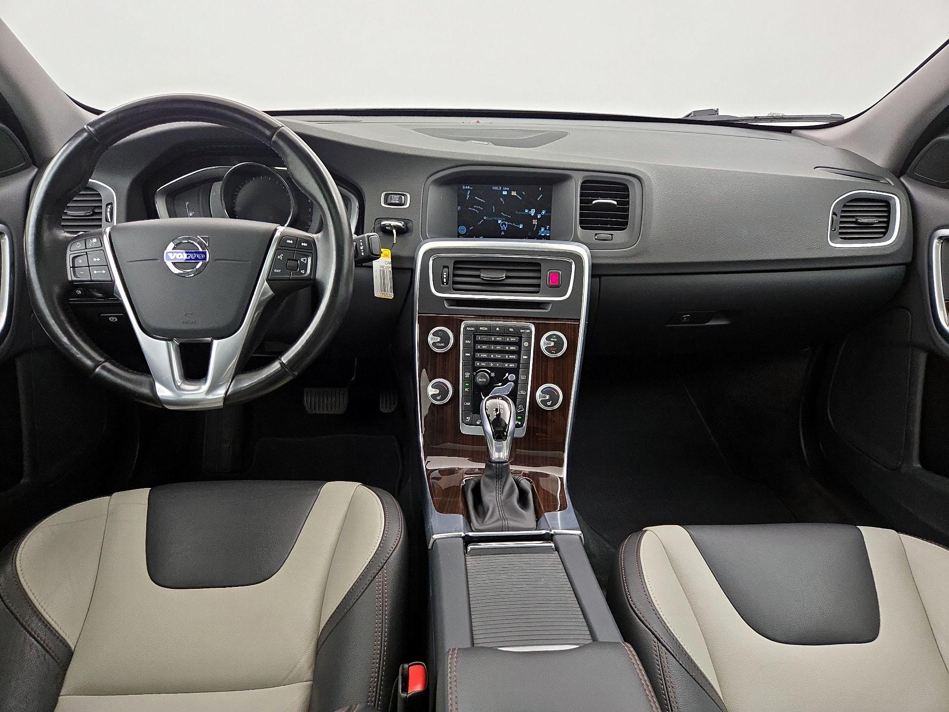 Thumbnail: 2016 Volvo S60 - 9