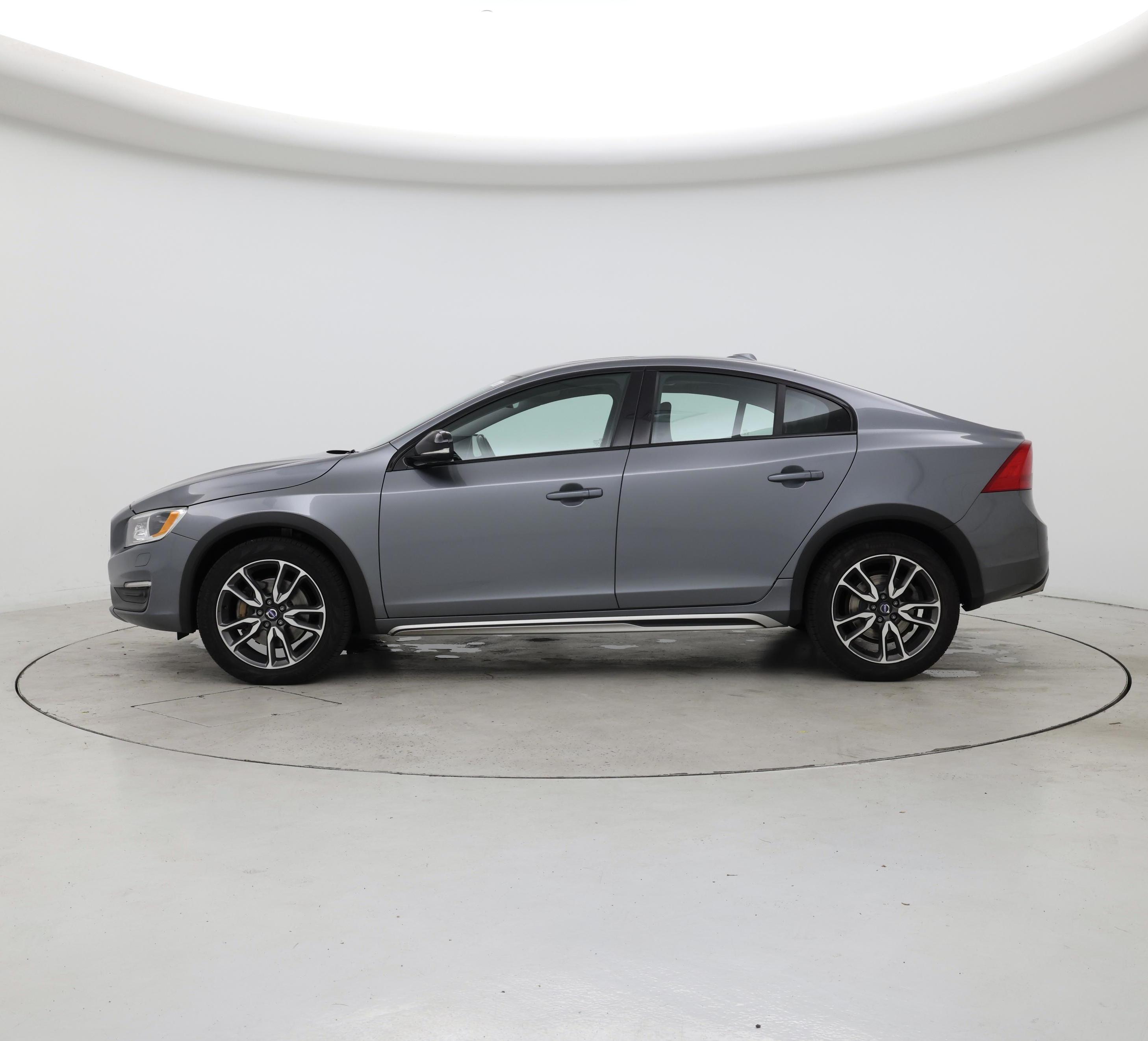 Thumbnail: 2016 Volvo S60 - 3