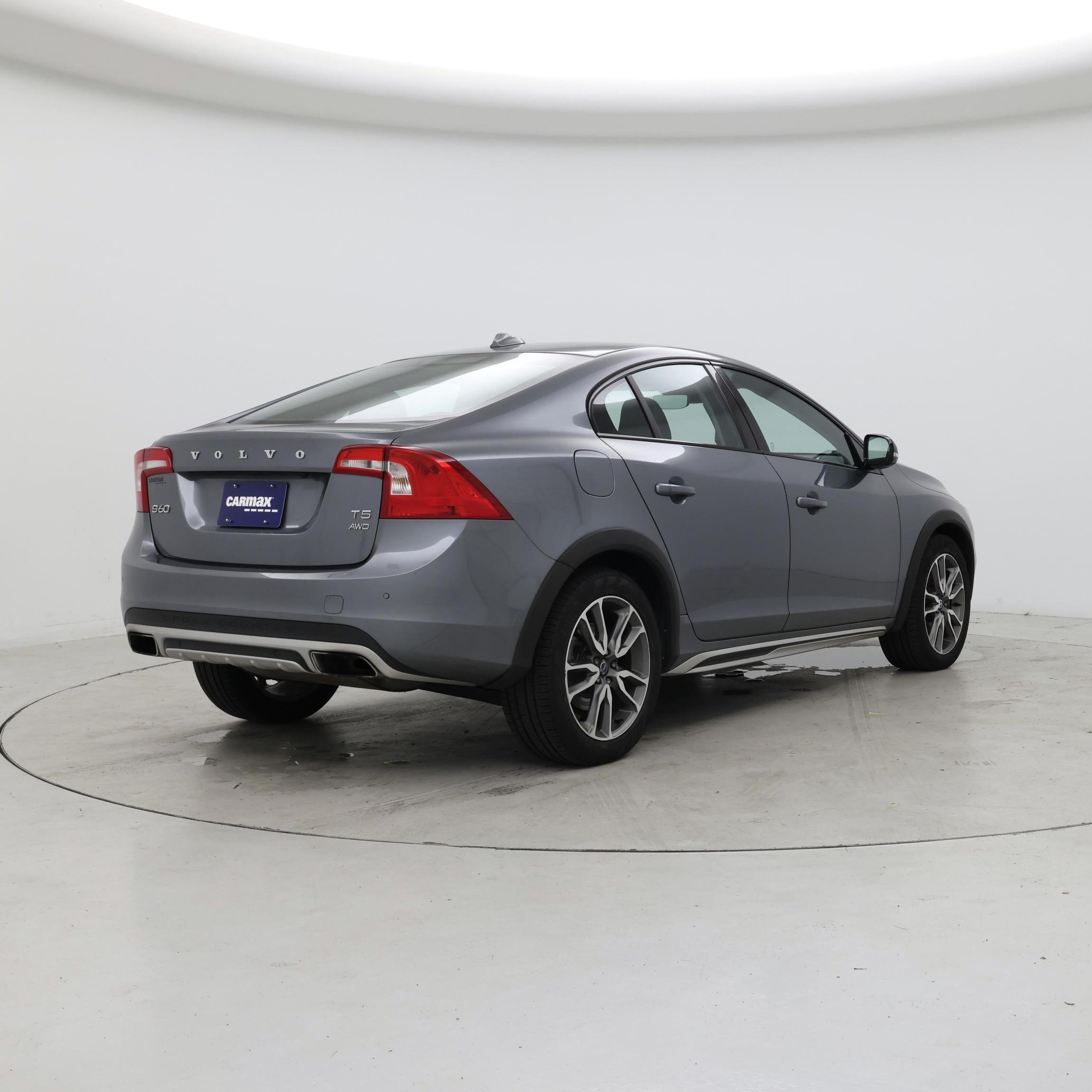 Thumbnail: 2016 Volvo S60 - 8