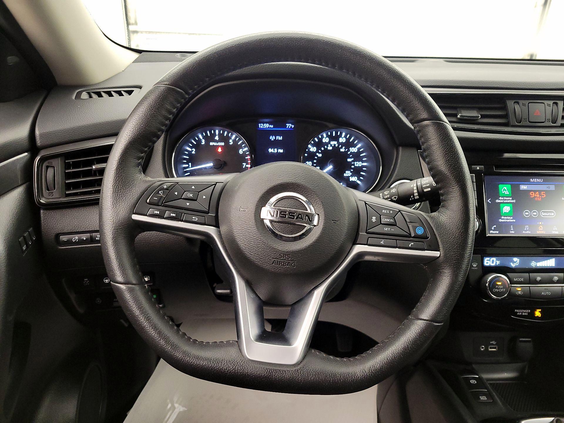 Thumbnail: 2020 Nissan Rogue - 10