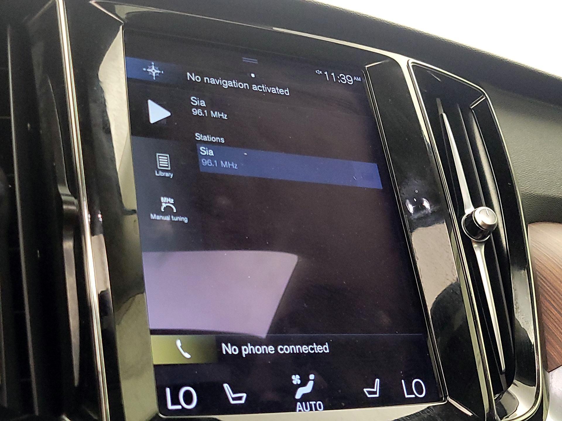 Thumbnail: 2022 Volvo S60 - 15