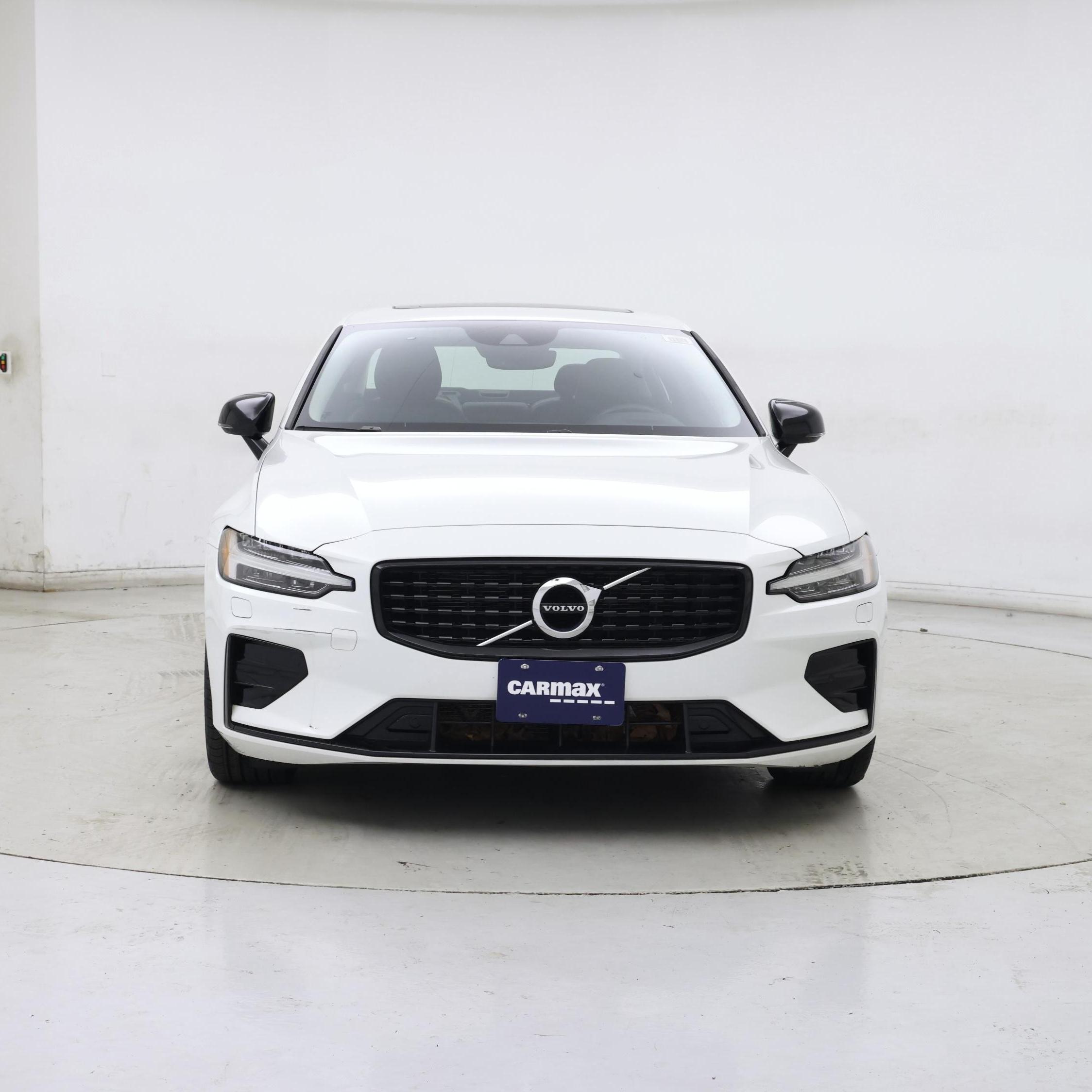 Thumbnail: 2022 Volvo S60 - 5