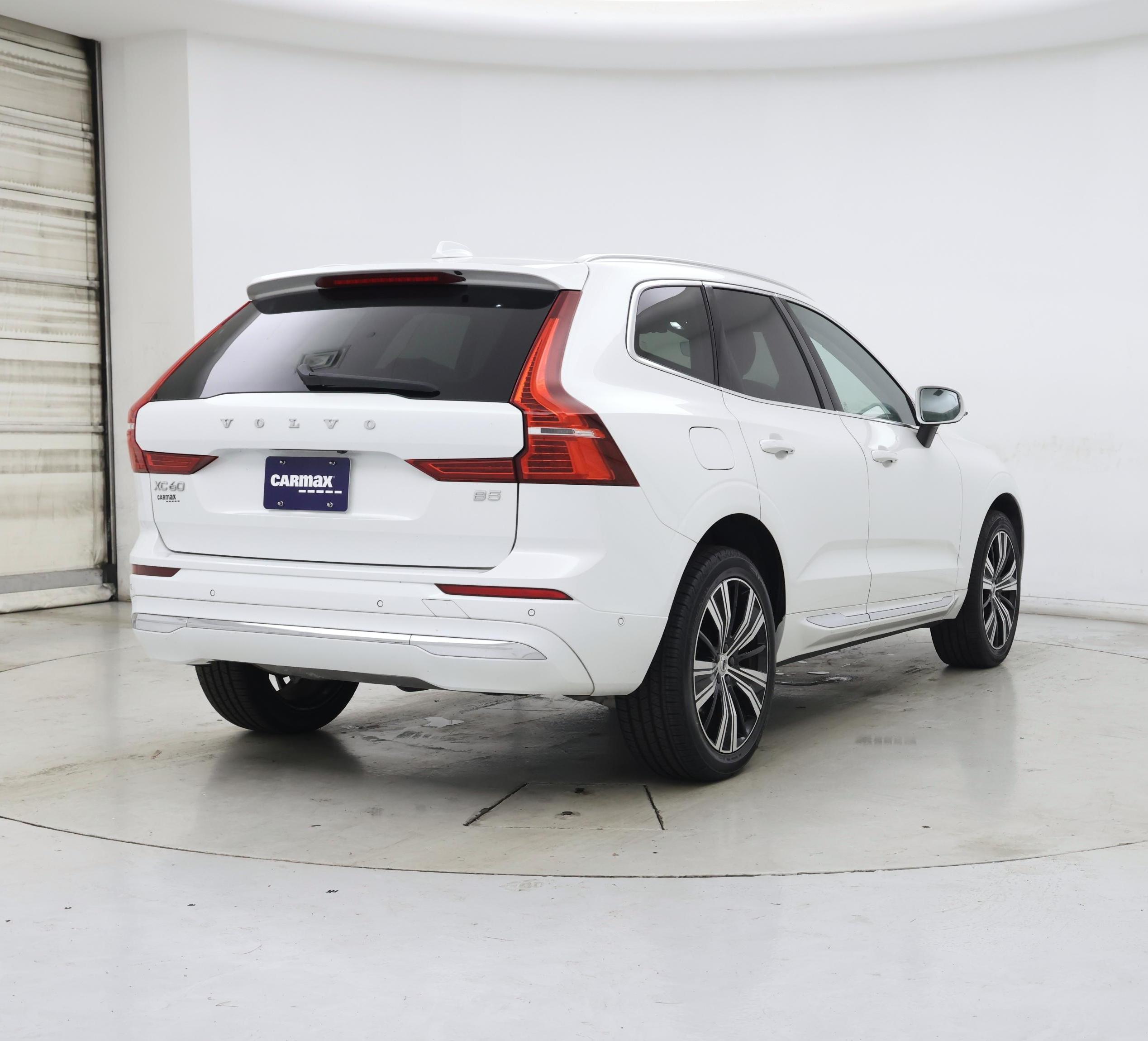 Thumbnail: 2023 Volvo XC60 - 8