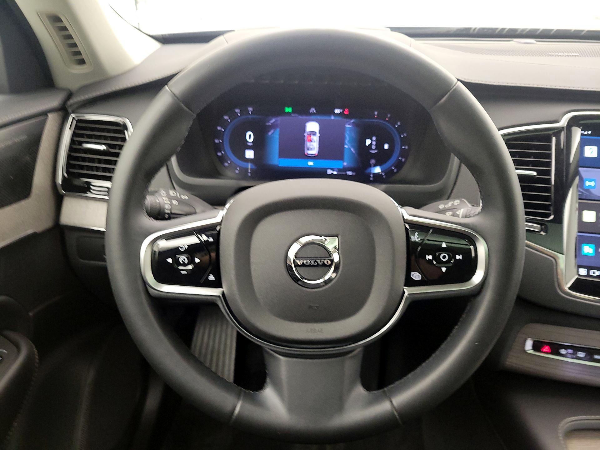 Thumbnail: 2023 Volvo XC90 - 10