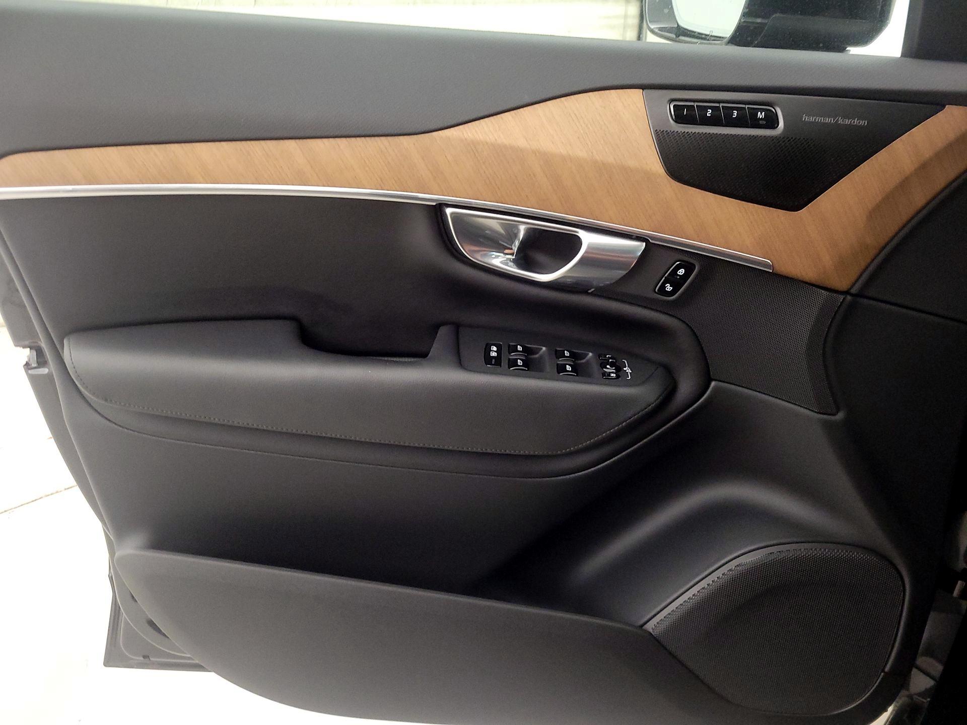 Thumbnail: 2023 Volvo XC90 - 12