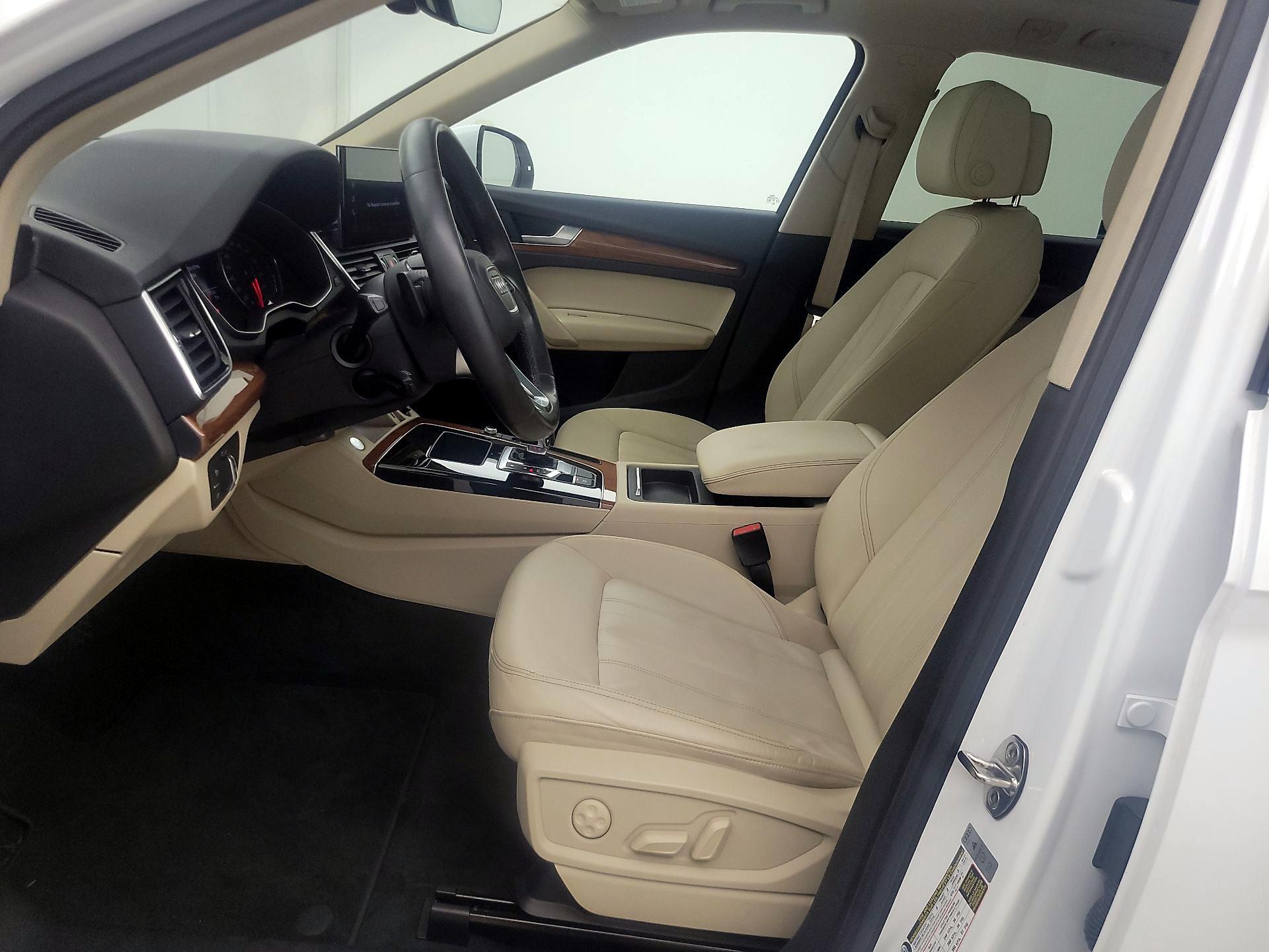 Thumbnail: 2022 Audi Q5 - 11