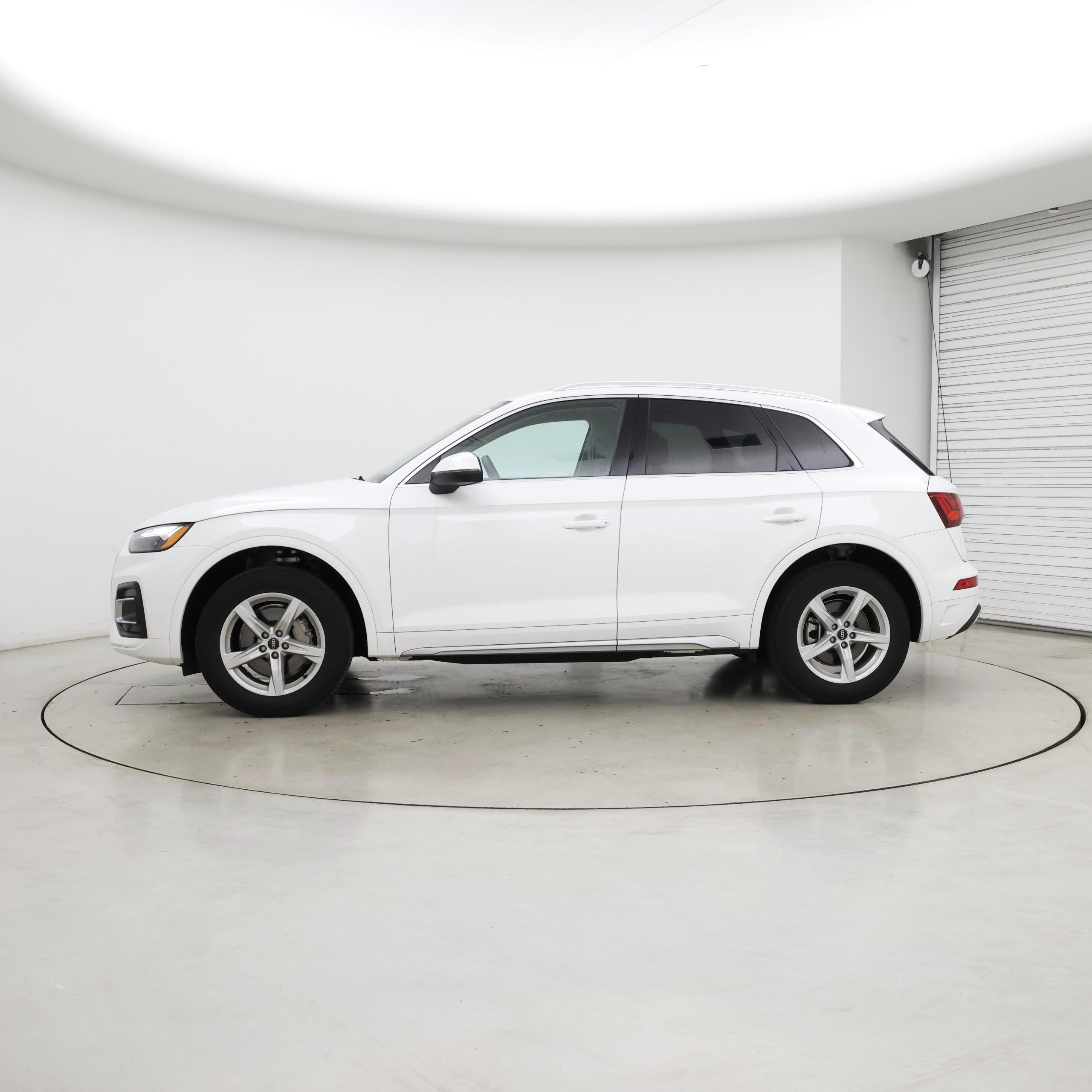Thumbnail: 2022 Audi Q5 - 3