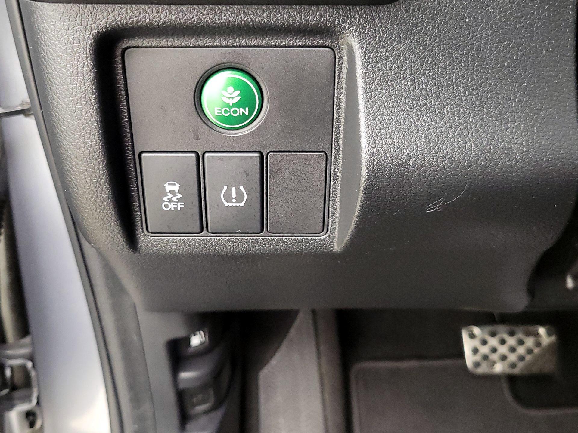 Thumbnail: 2019 Honda HR-V - 13