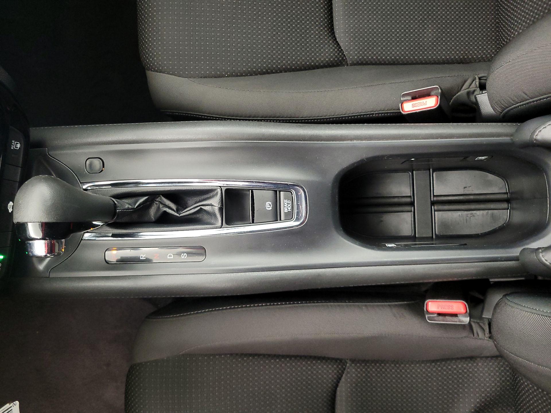 Thumbnail: 2019 Honda HR-V - 17