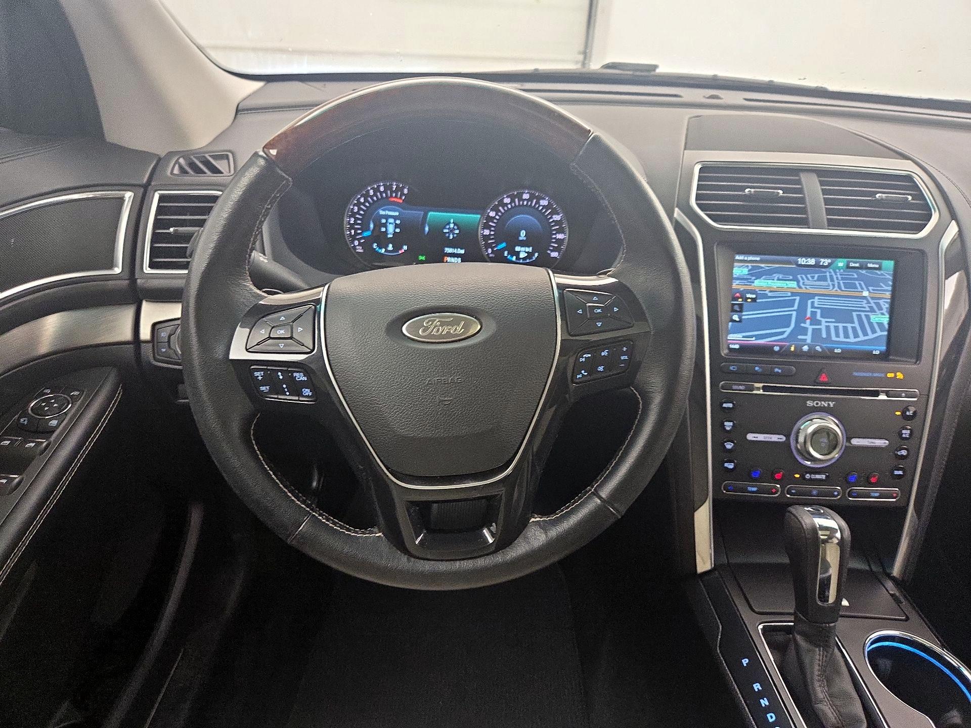 Thumbnail: 2016 Ford Explorer - 10