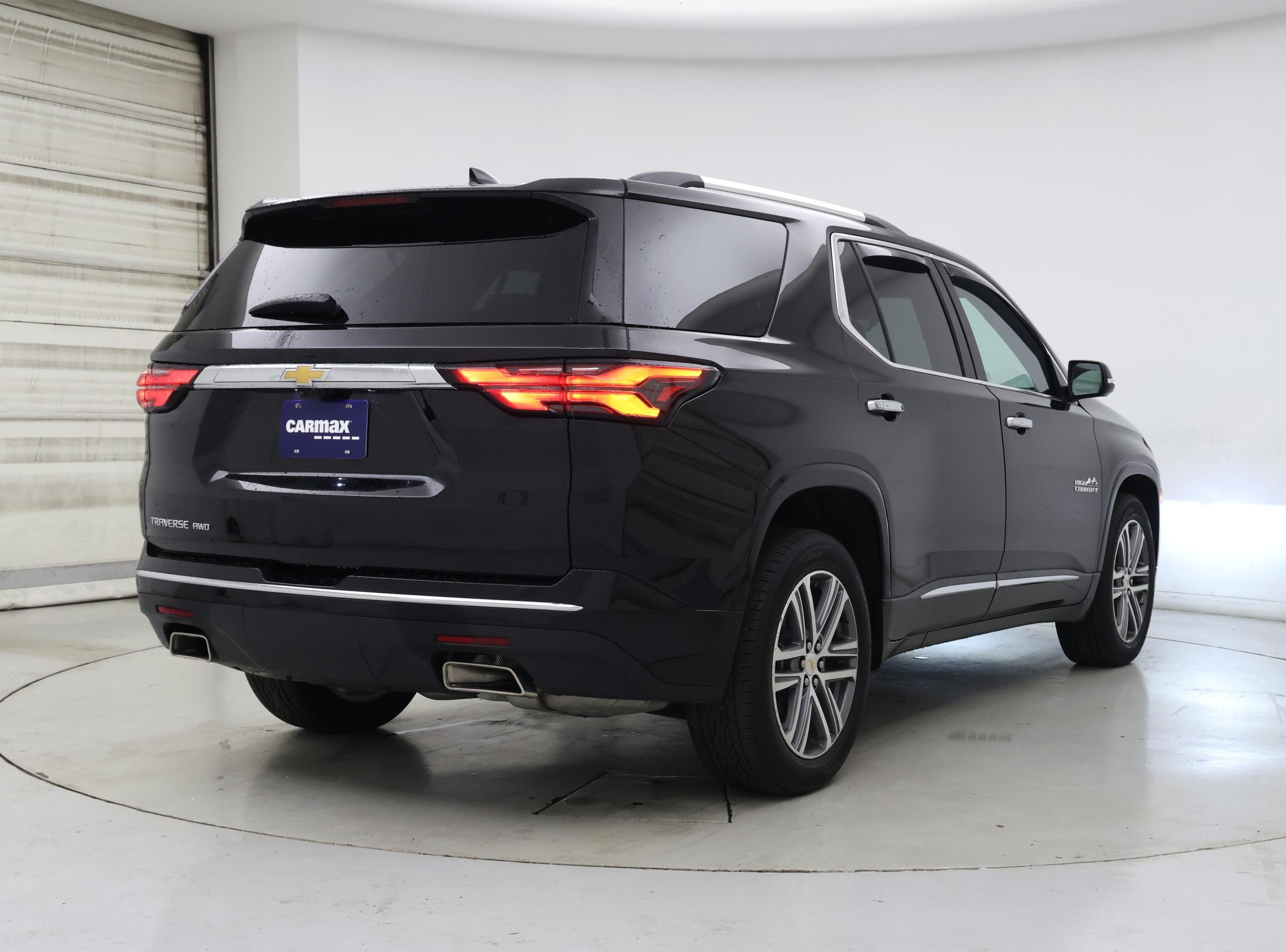 Thumbnail: 2023 Chevrolet Traverse - 8