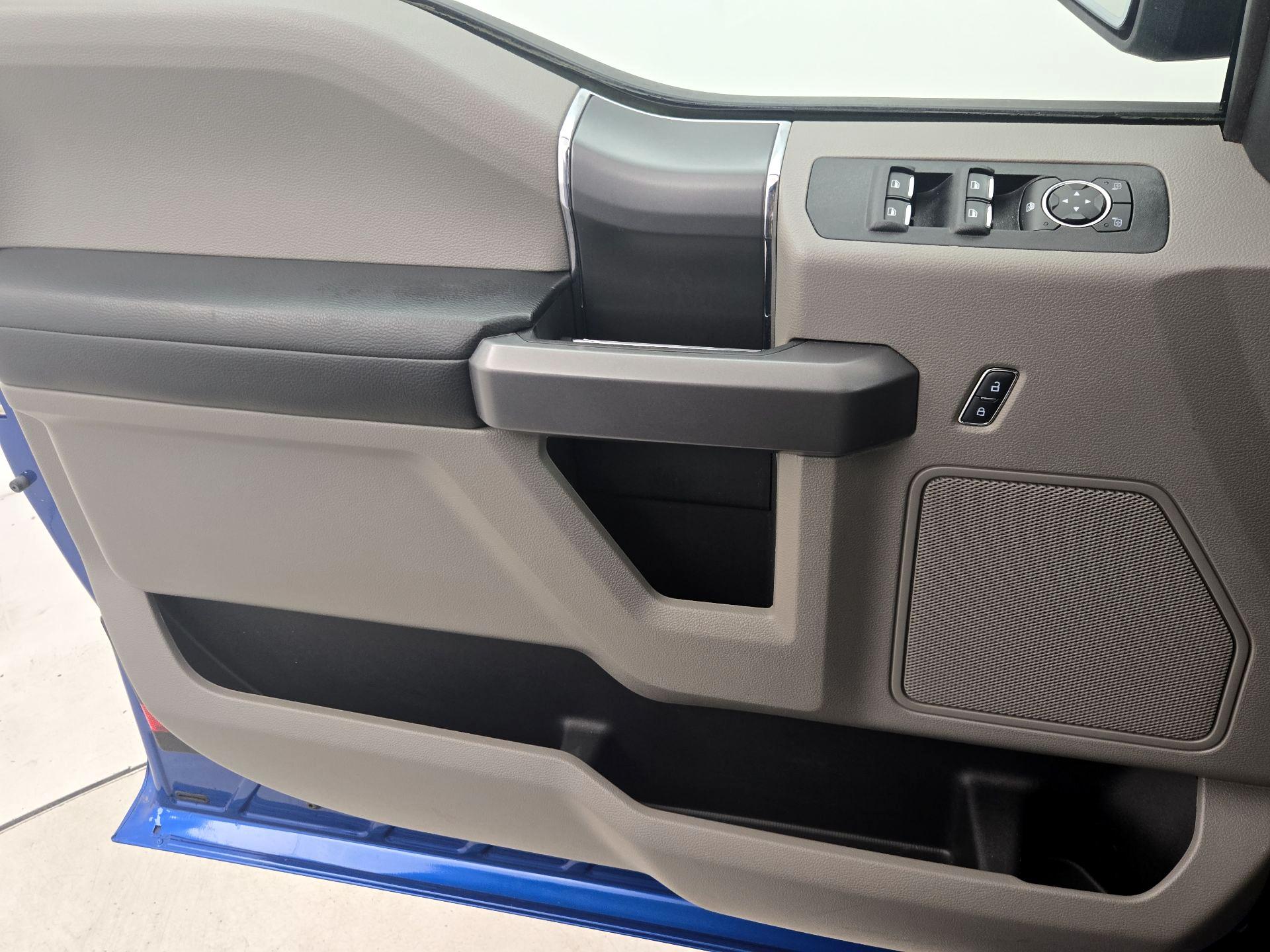 Thumbnail: 2017 Ford F-150 - 12