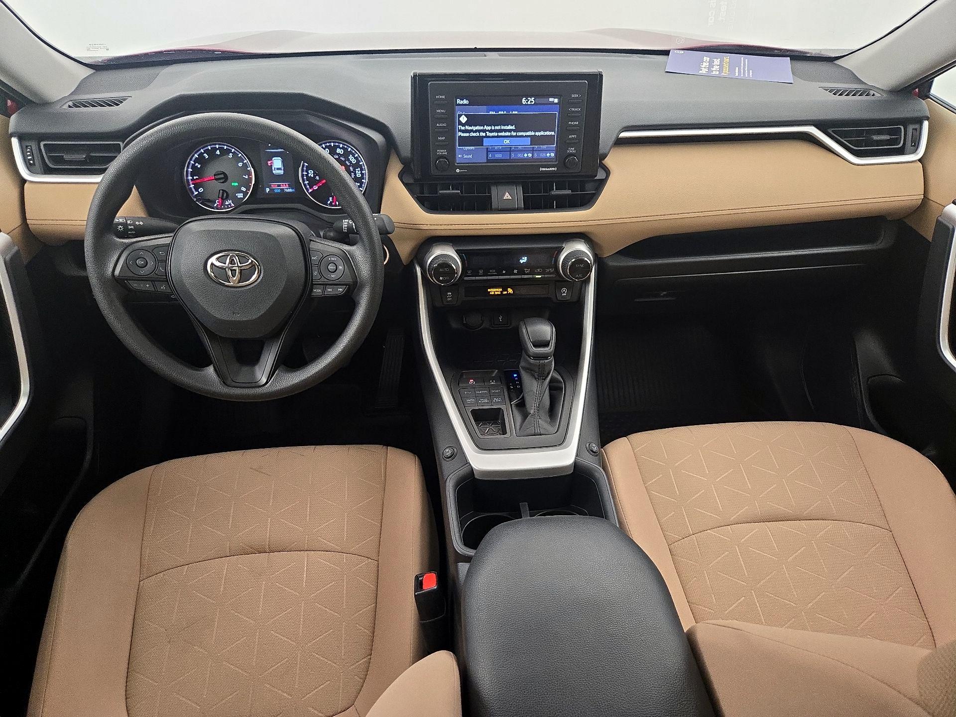 Thumbnail: 2022 Toyota RAV4 - 9