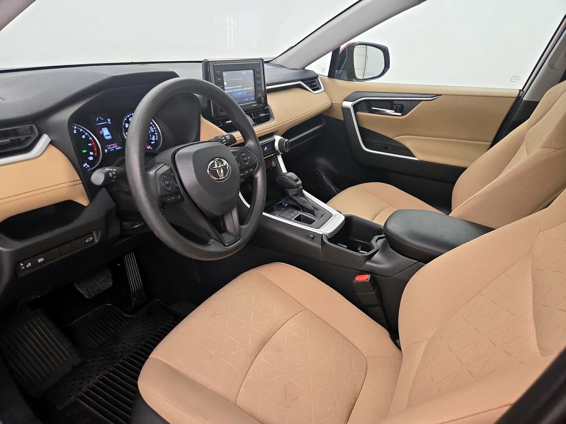 Thumbnail: 2022 Toyota RAV4 - 11
