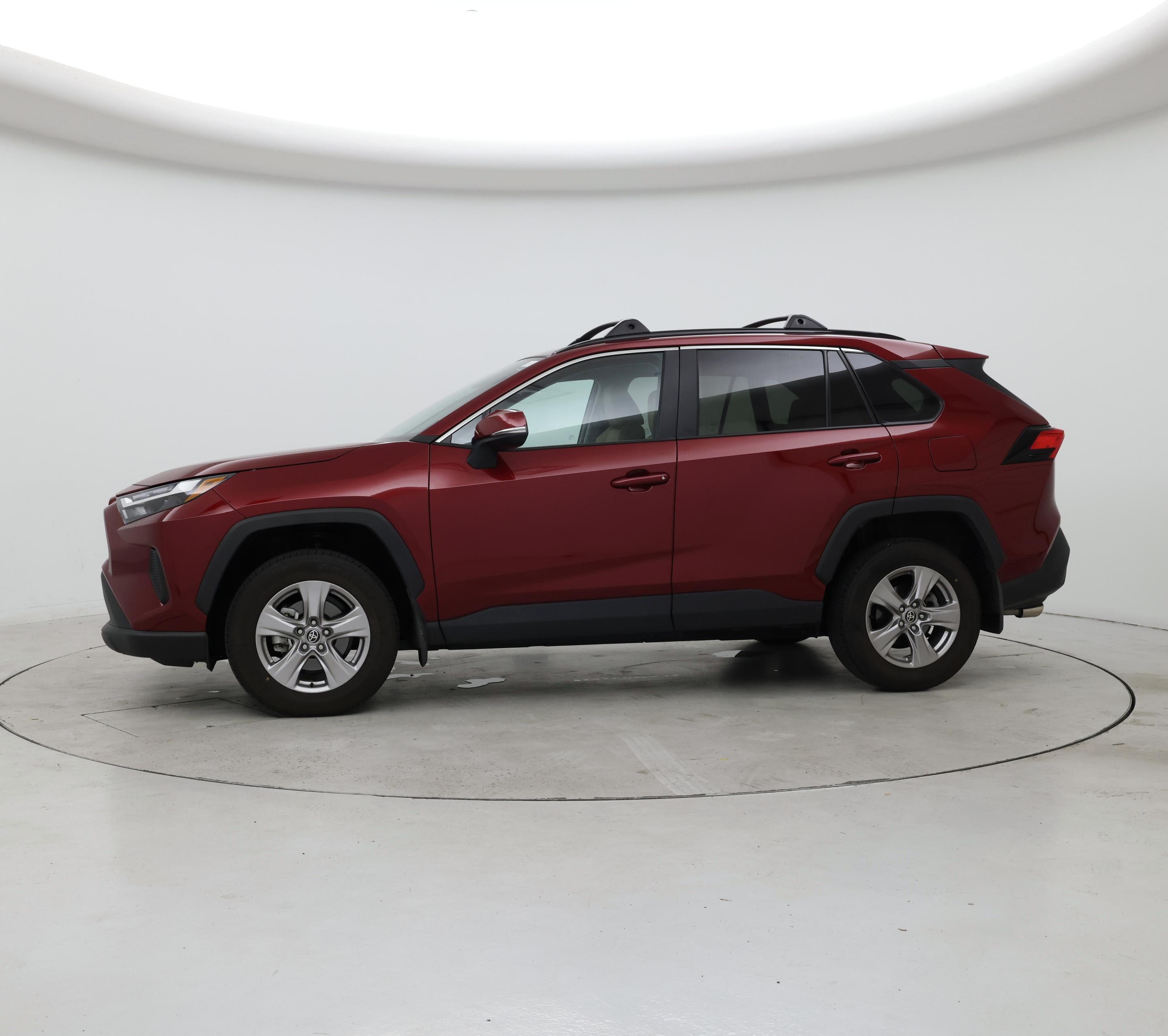 Thumbnail: 2022 Toyota RAV4 - 3