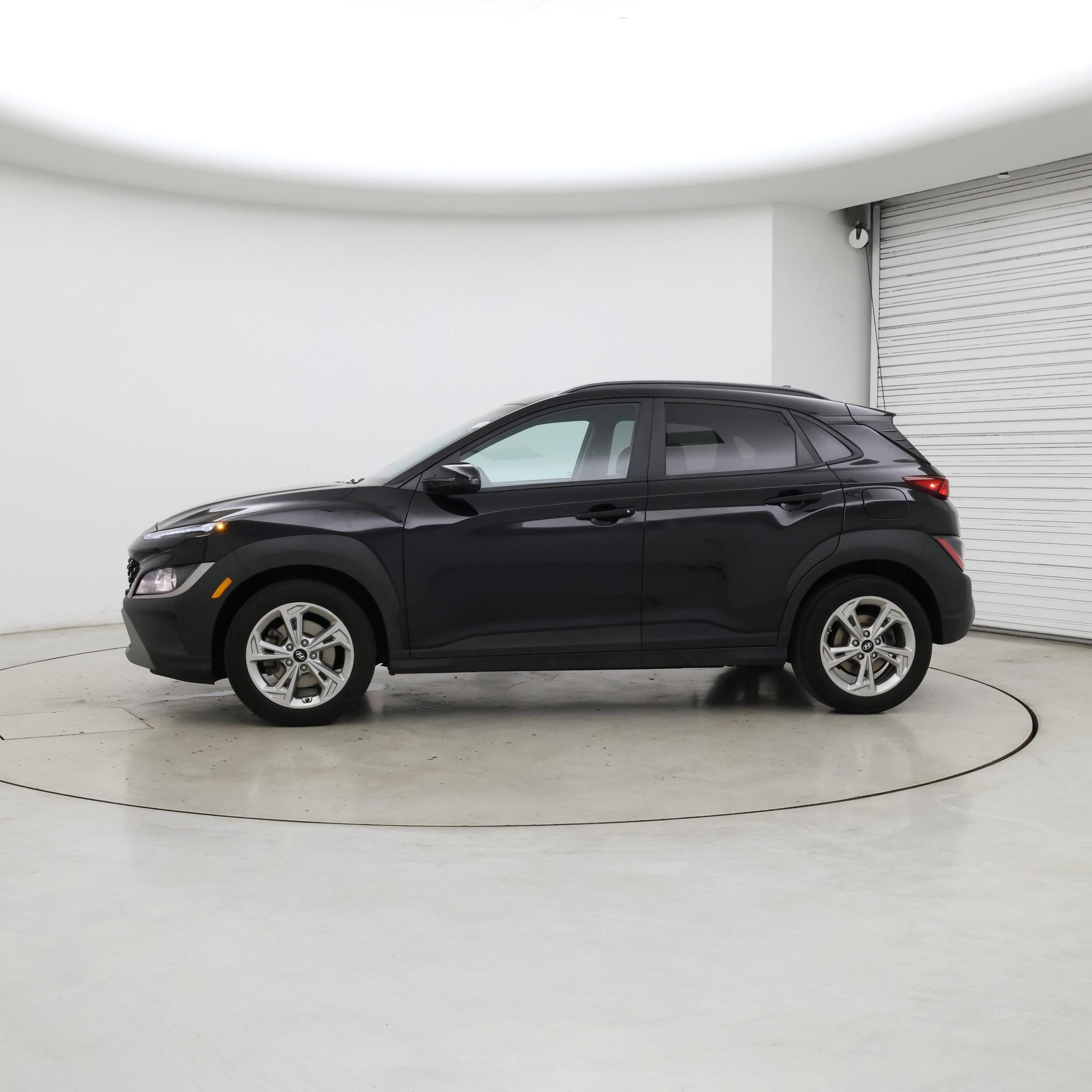 Thumbnail: 2023 Hyundai Kona - 3