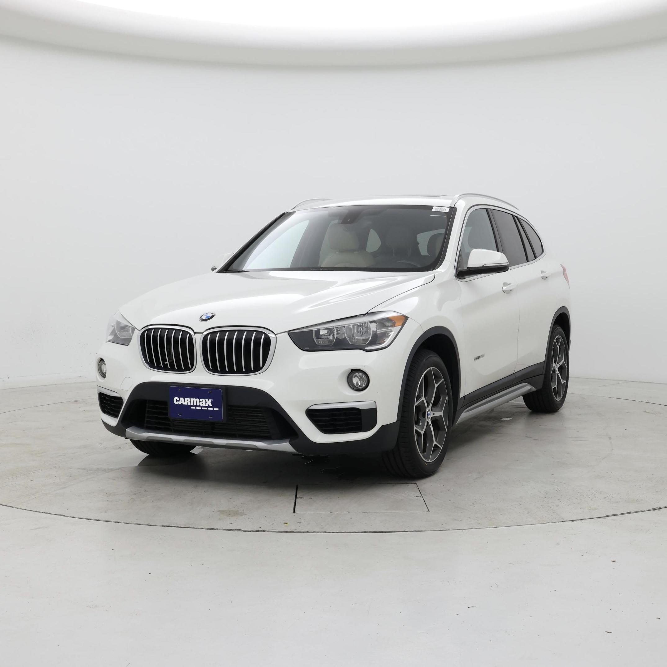 Thumbnail: 2018 BMW X1 - 4