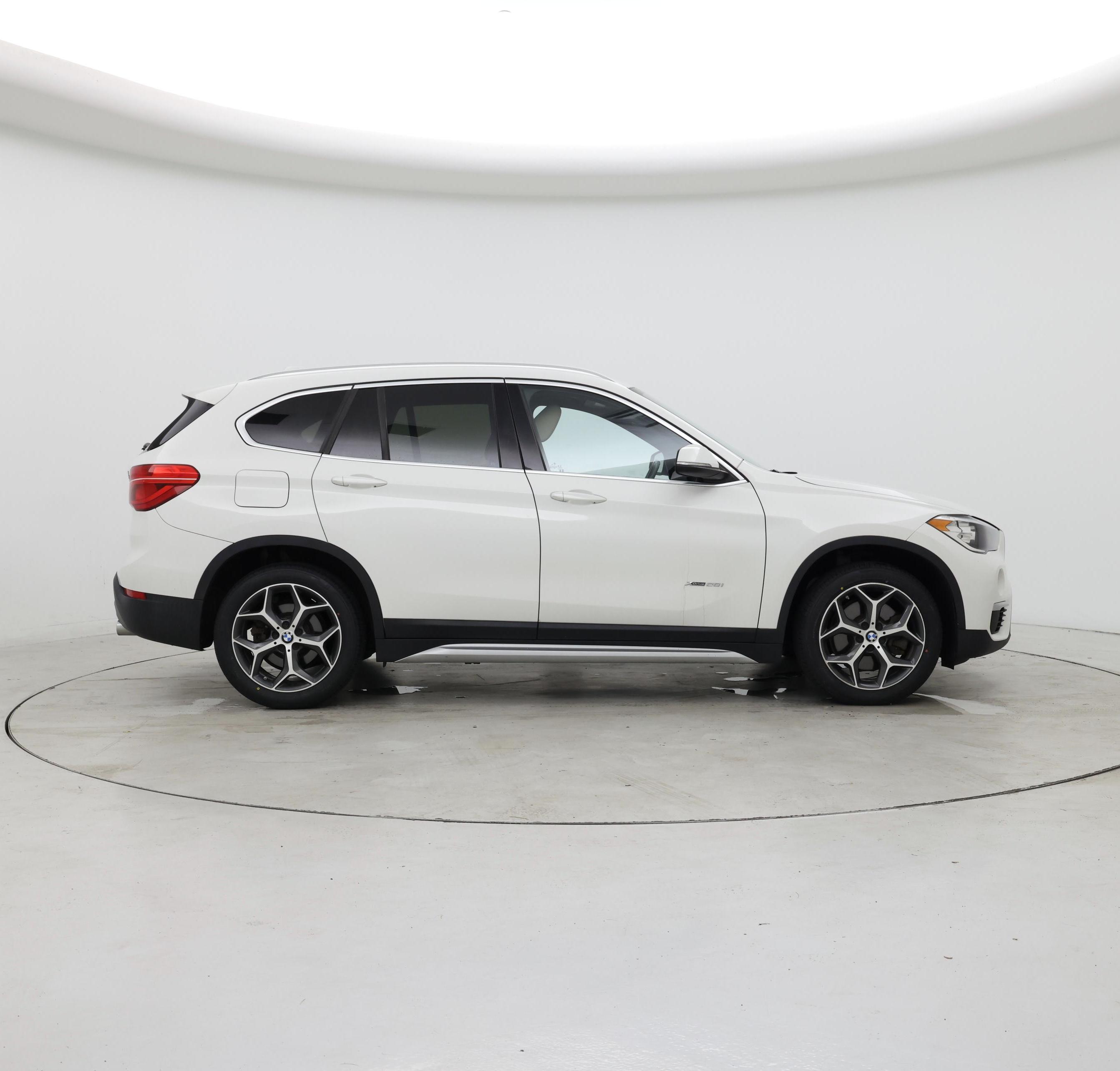 Thumbnail: 2018 BMW X1 - 7