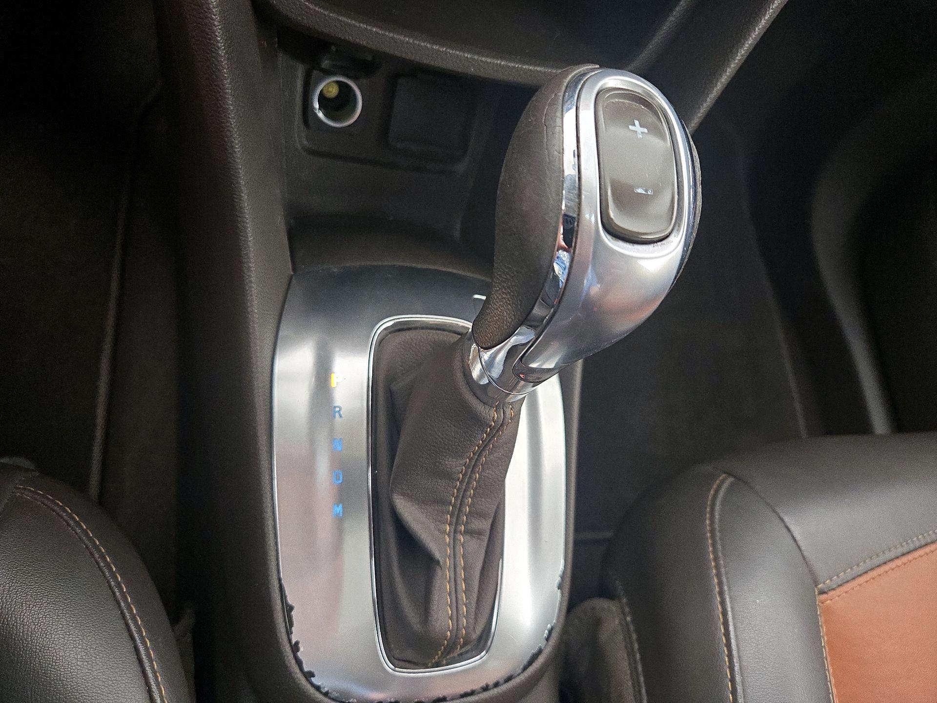 Thumbnail: 2015 Buick Encore - 17