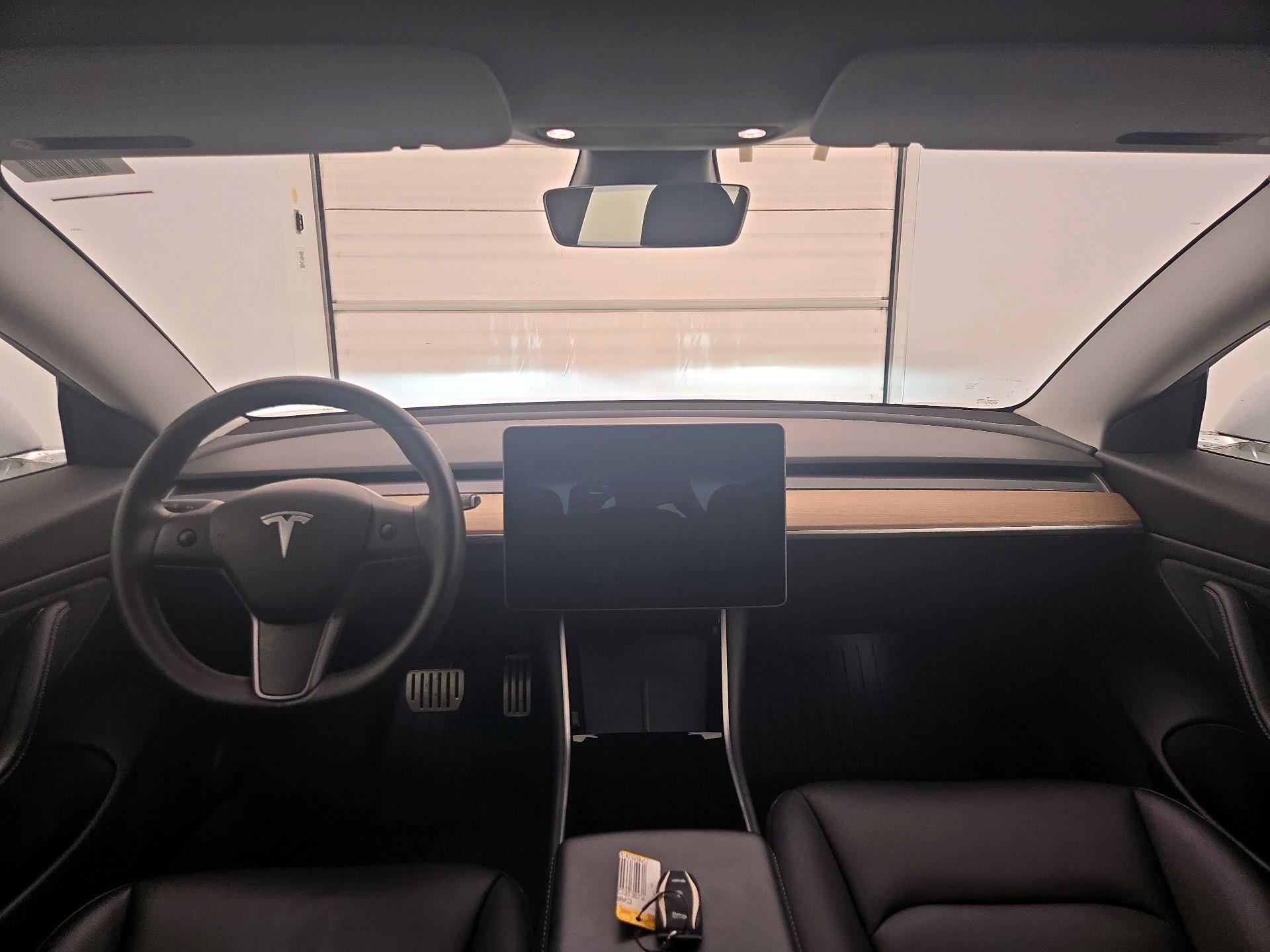 Thumbnail: 2020 Tesla Model 3 - 9