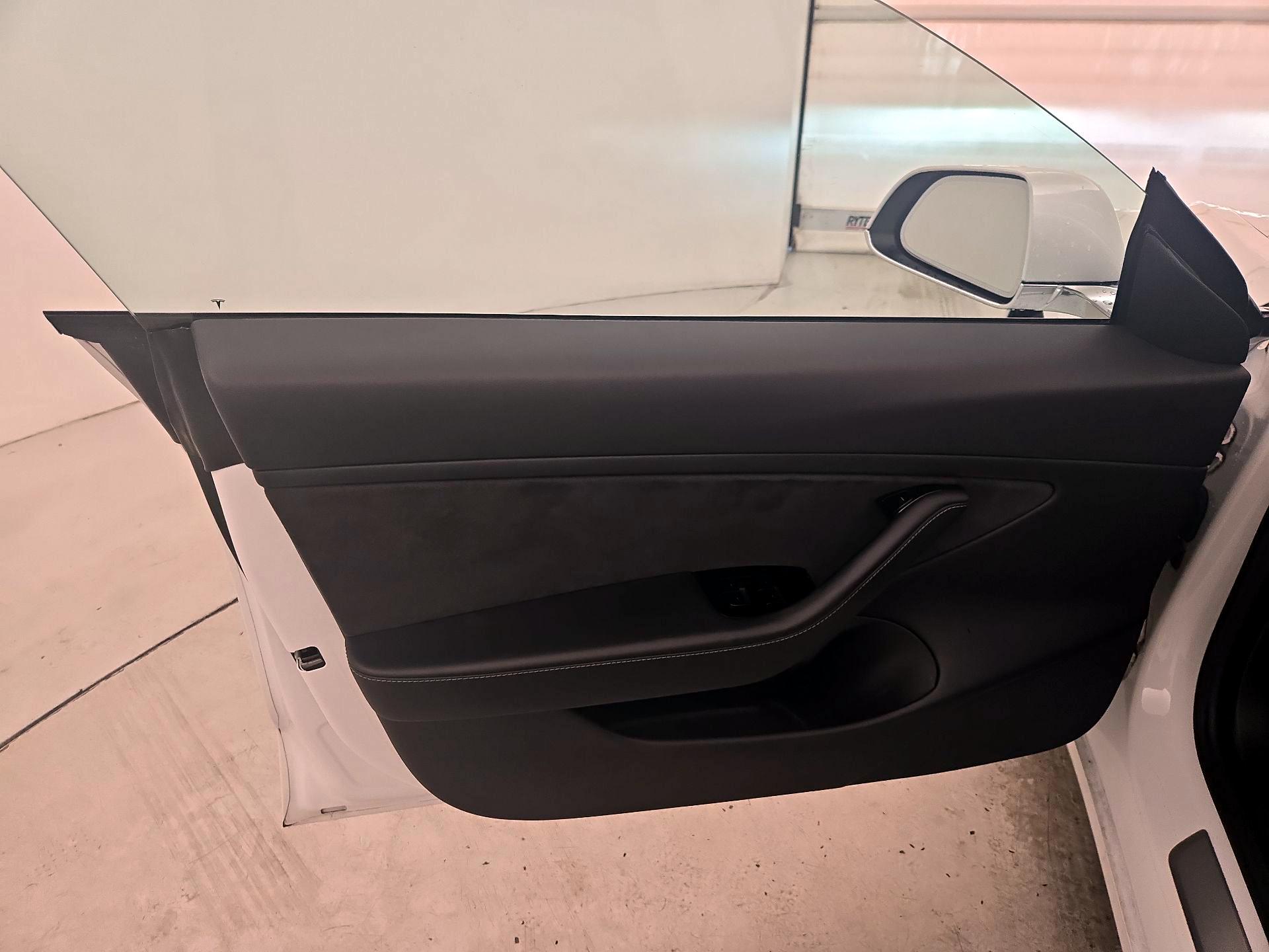 Thumbnail: 2020 Tesla Model 3 - 12
